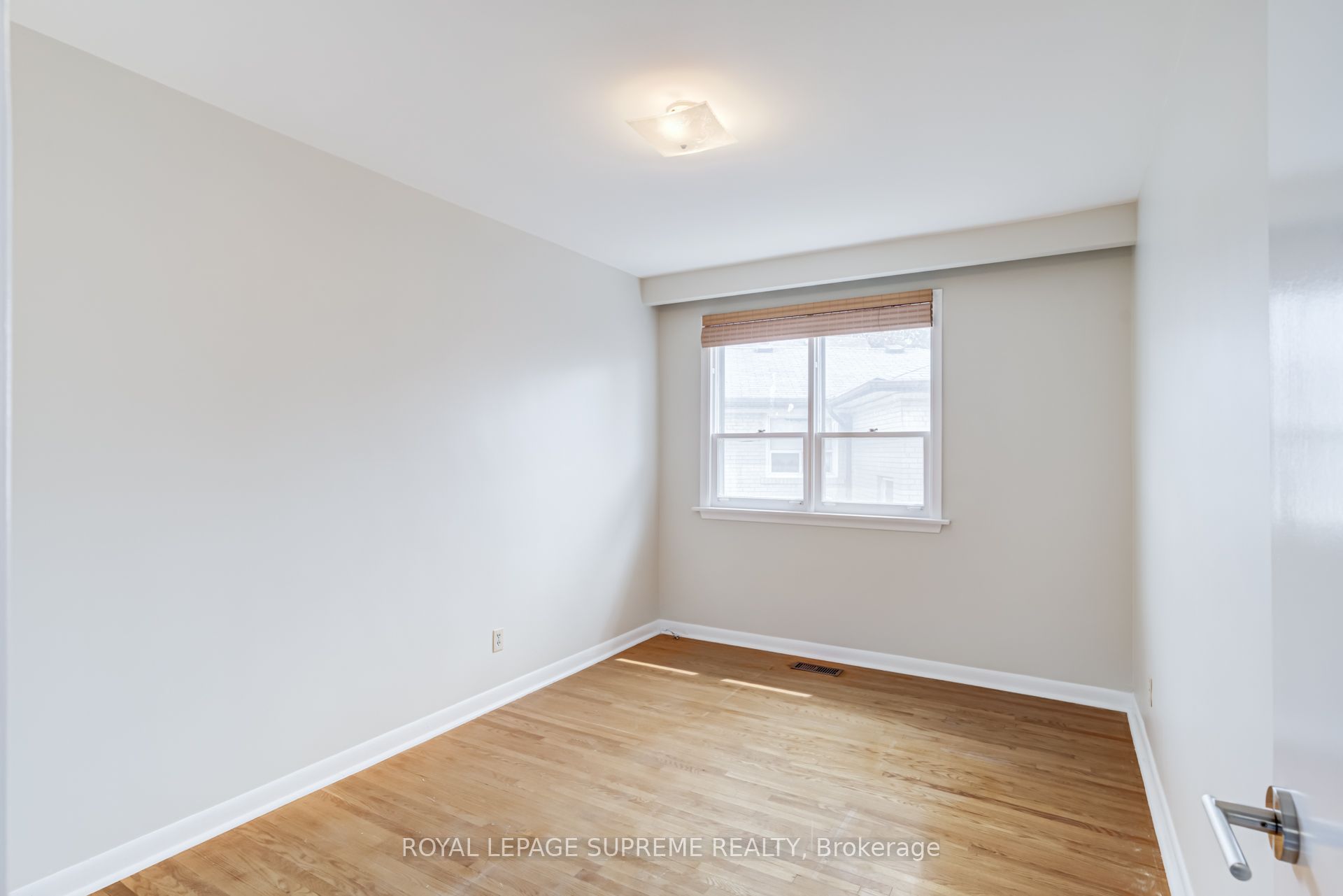 5 Paramount Court Main Property Photo 20