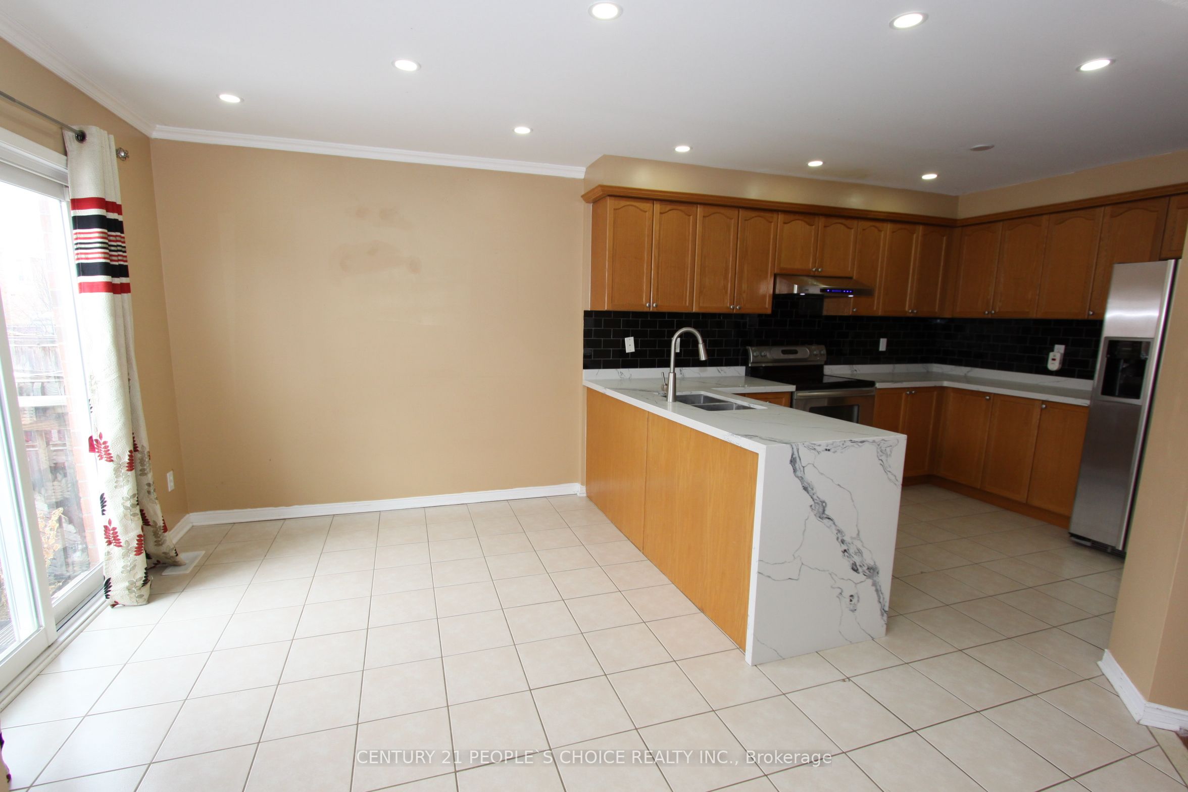 14 Thornbush Boulevard Property Photo 4