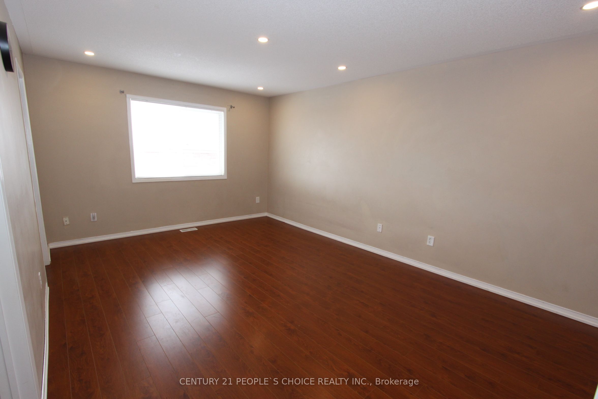 14 Thornbush Boulevard Property Photo 16