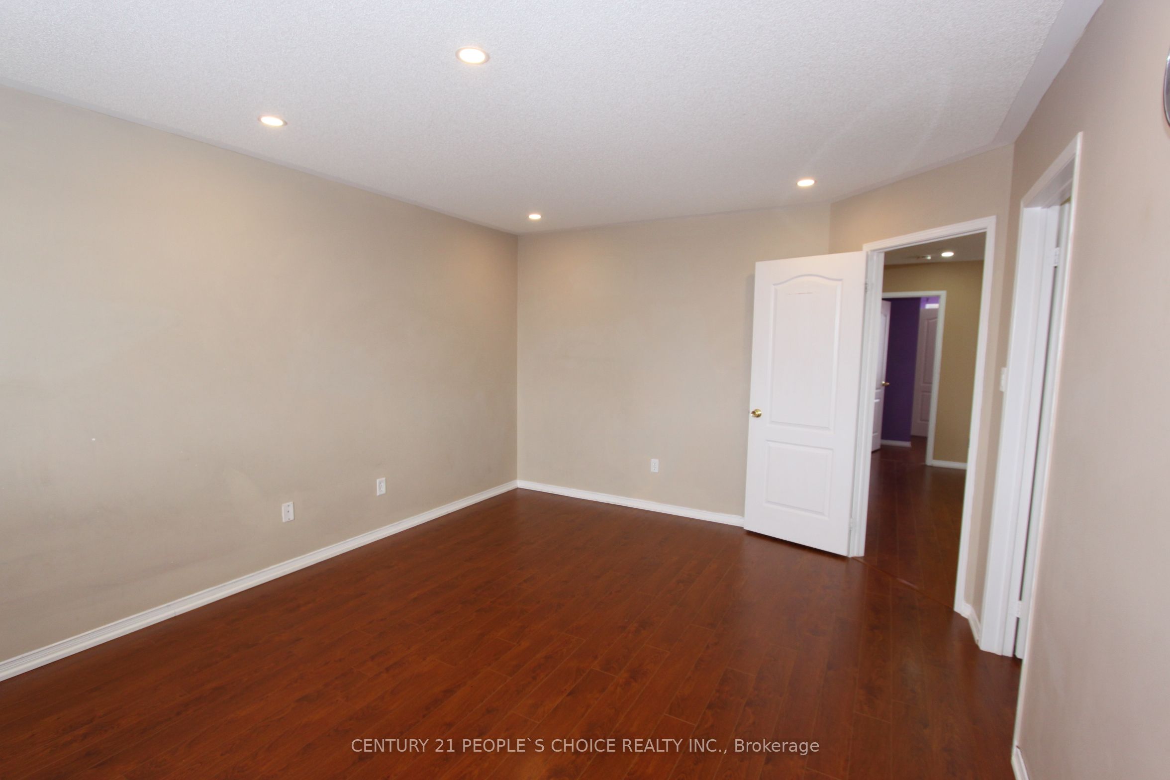 14 Thornbush Boulevard Property Photo 23