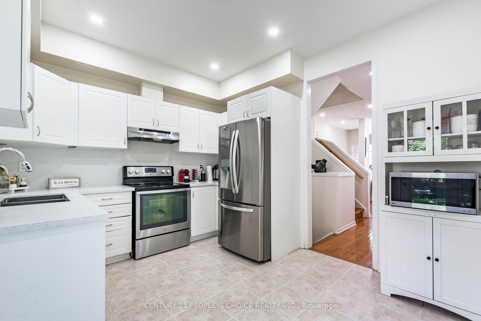 435 Hensall Circle 29 Property Photo 14
