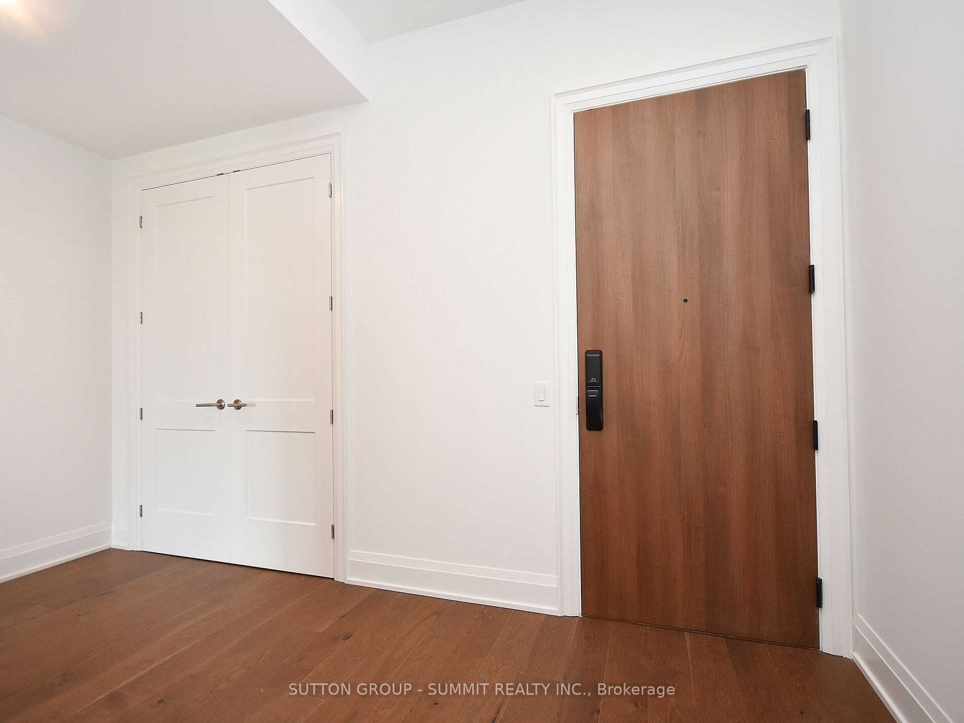 21 Park Street E 1606 Property Photo 11