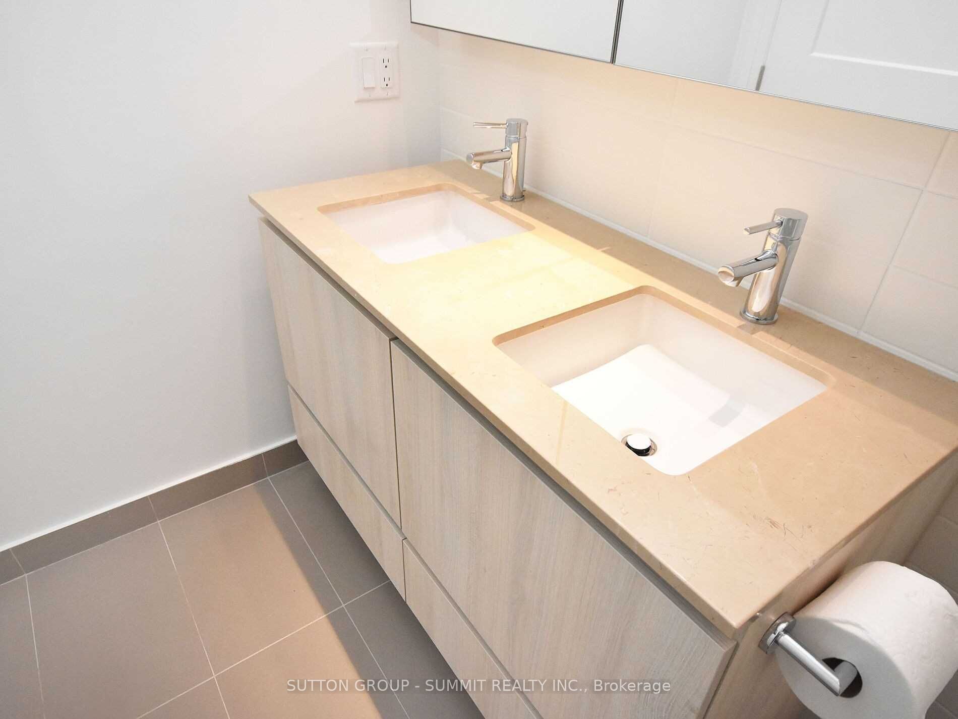 21 Park Street E 1606 Property Photo 32