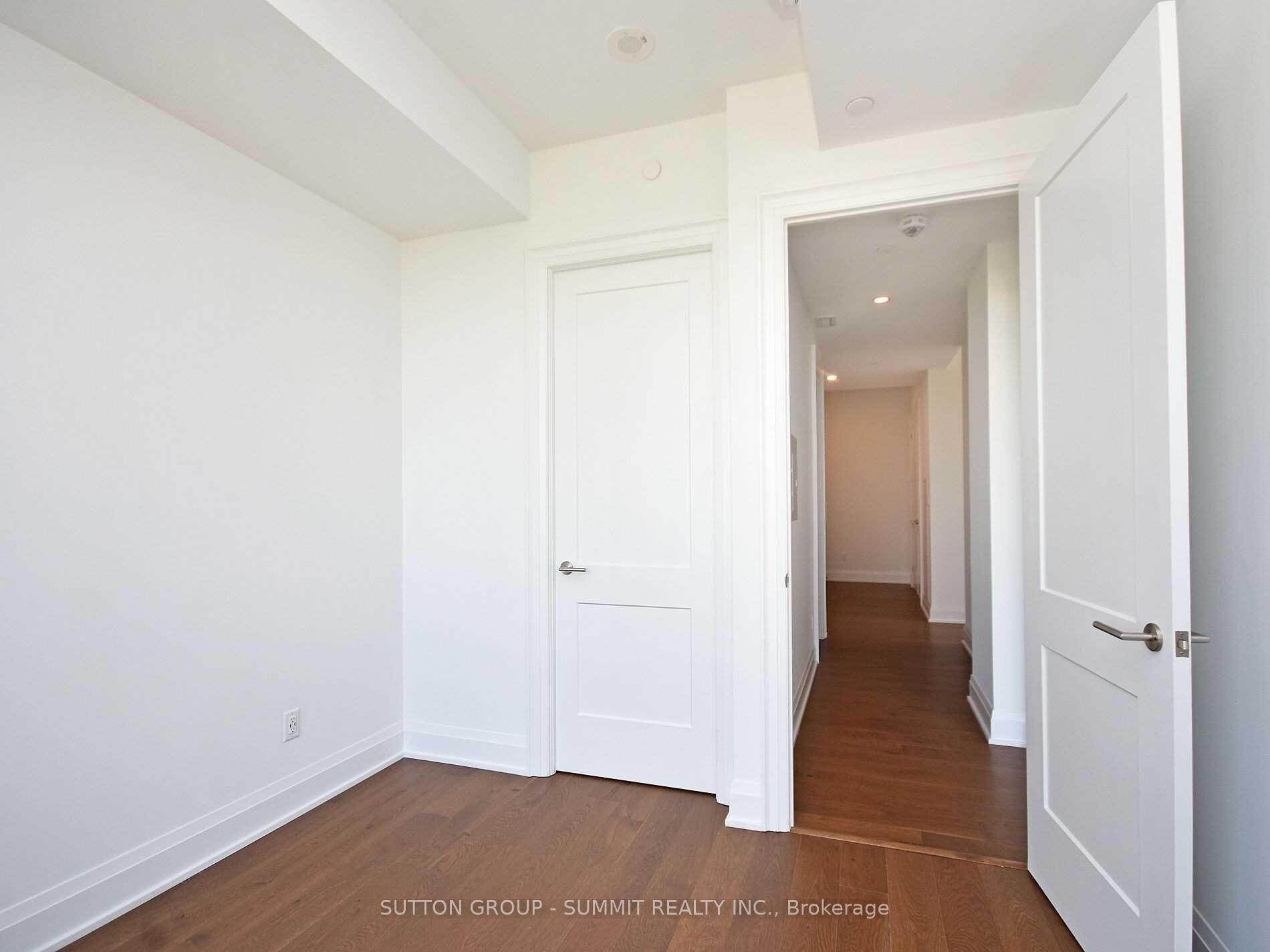 21 Park Street E 1606 Property Photo 38