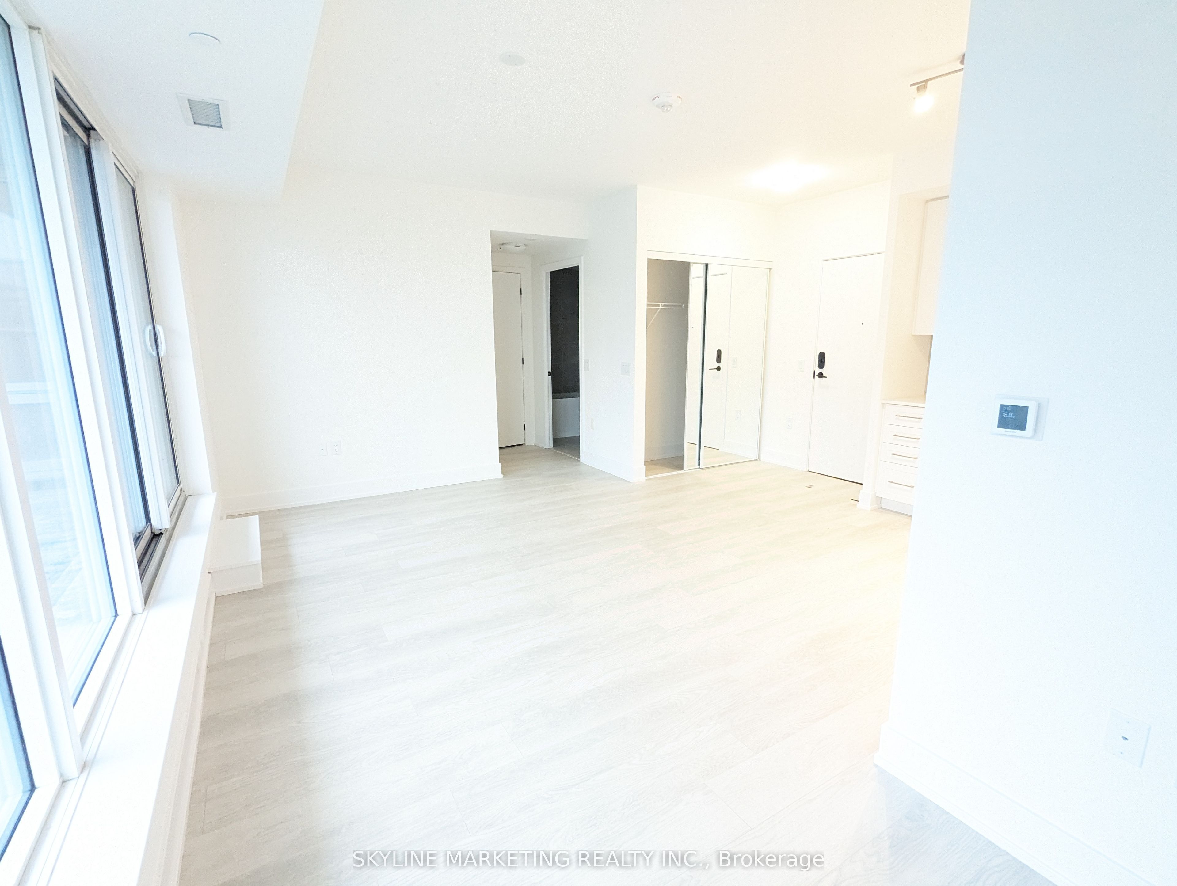 2450 Old Bronte Road 737 Property Photo 2