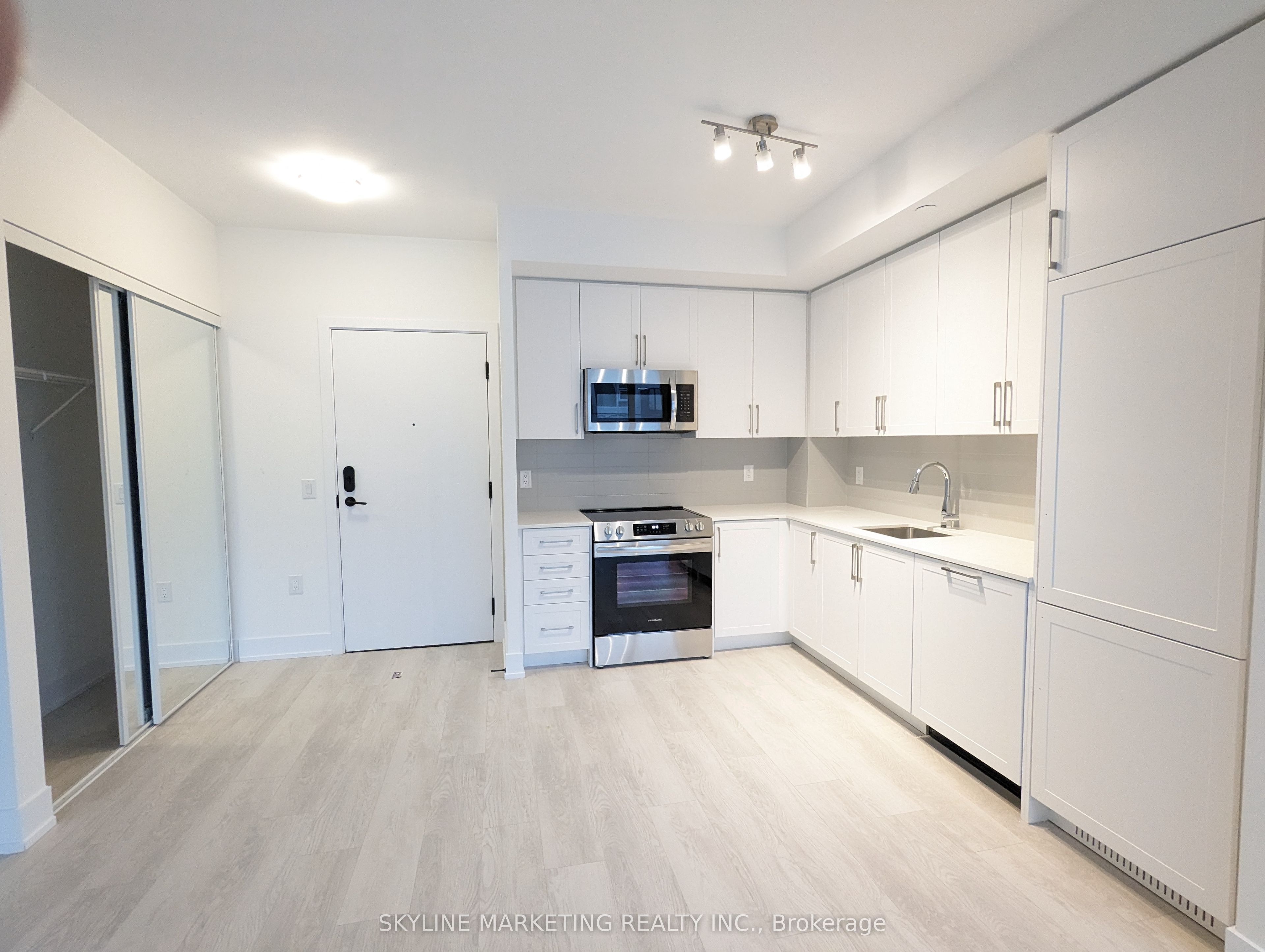 2450 Old Bronte Road 737 Property Photo 3