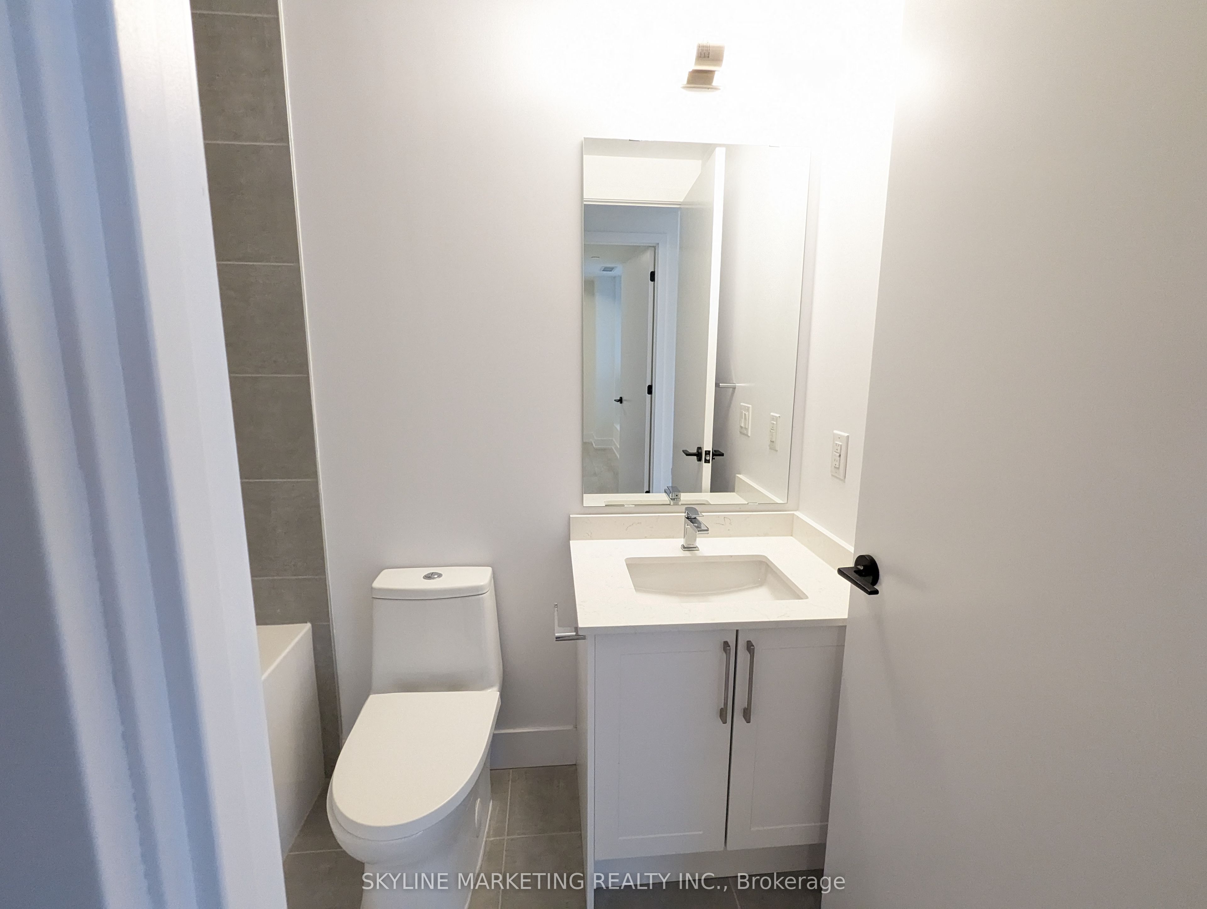 2450 Old Bronte Road 737 Property Photo 5
