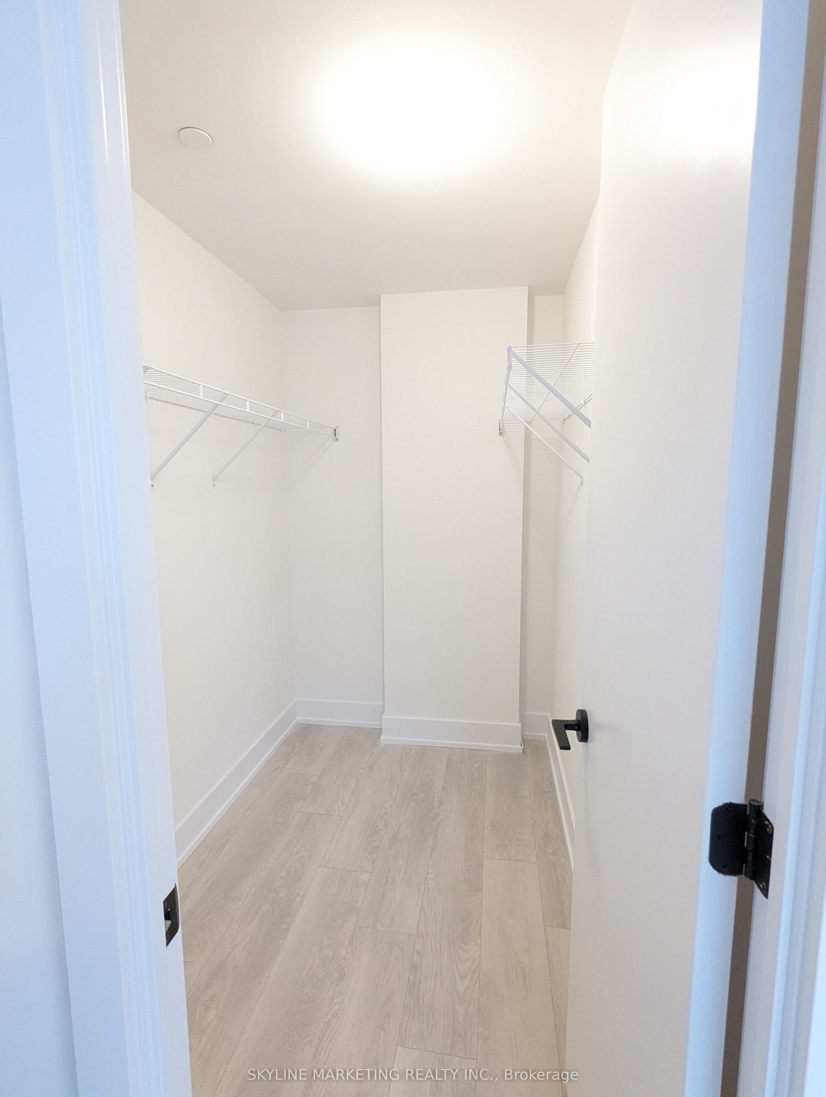 2450 Old Bronte Road 737 Property Photo 6