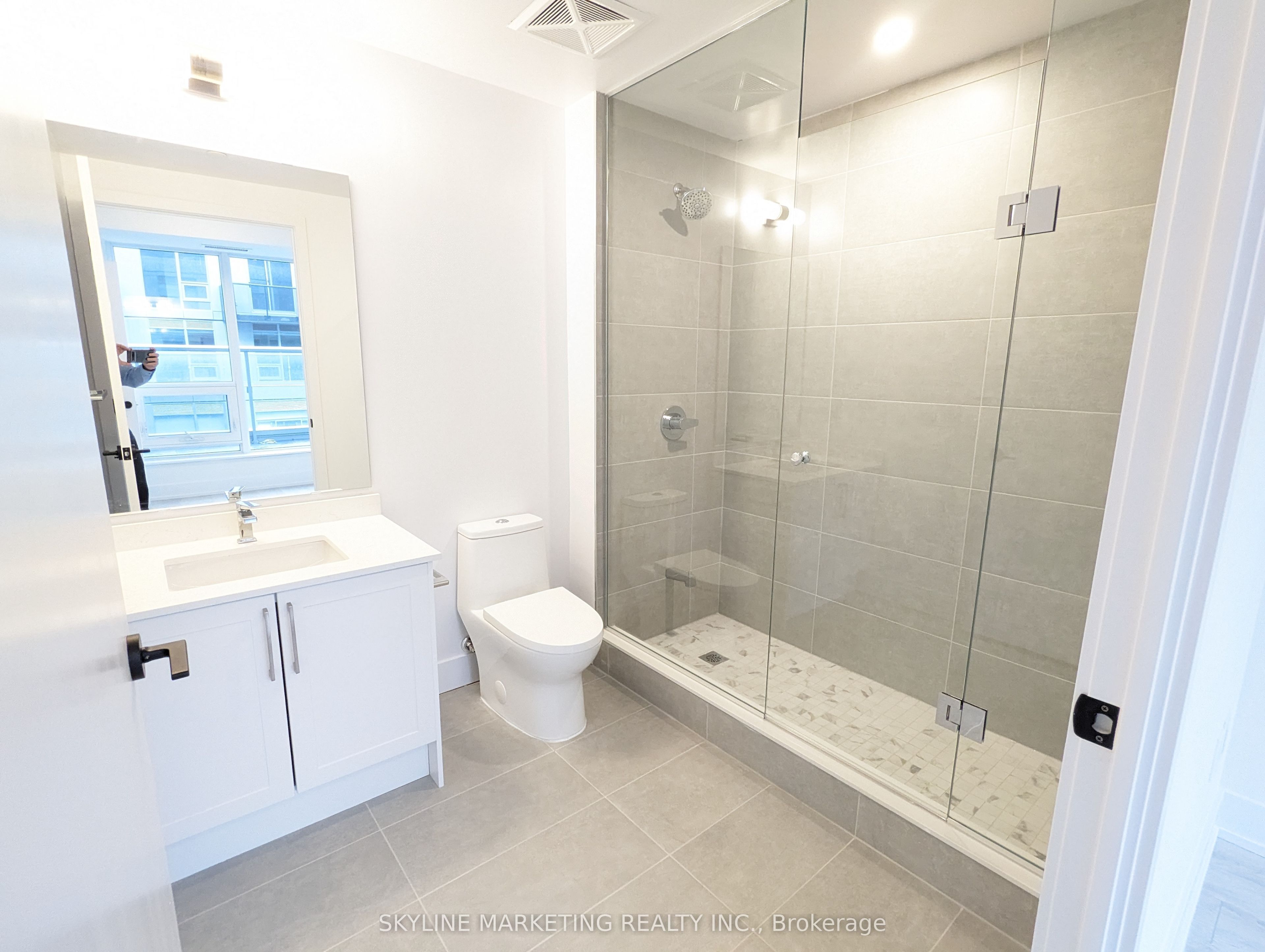 2450 Old Bronte Road 737 Property Photo 14