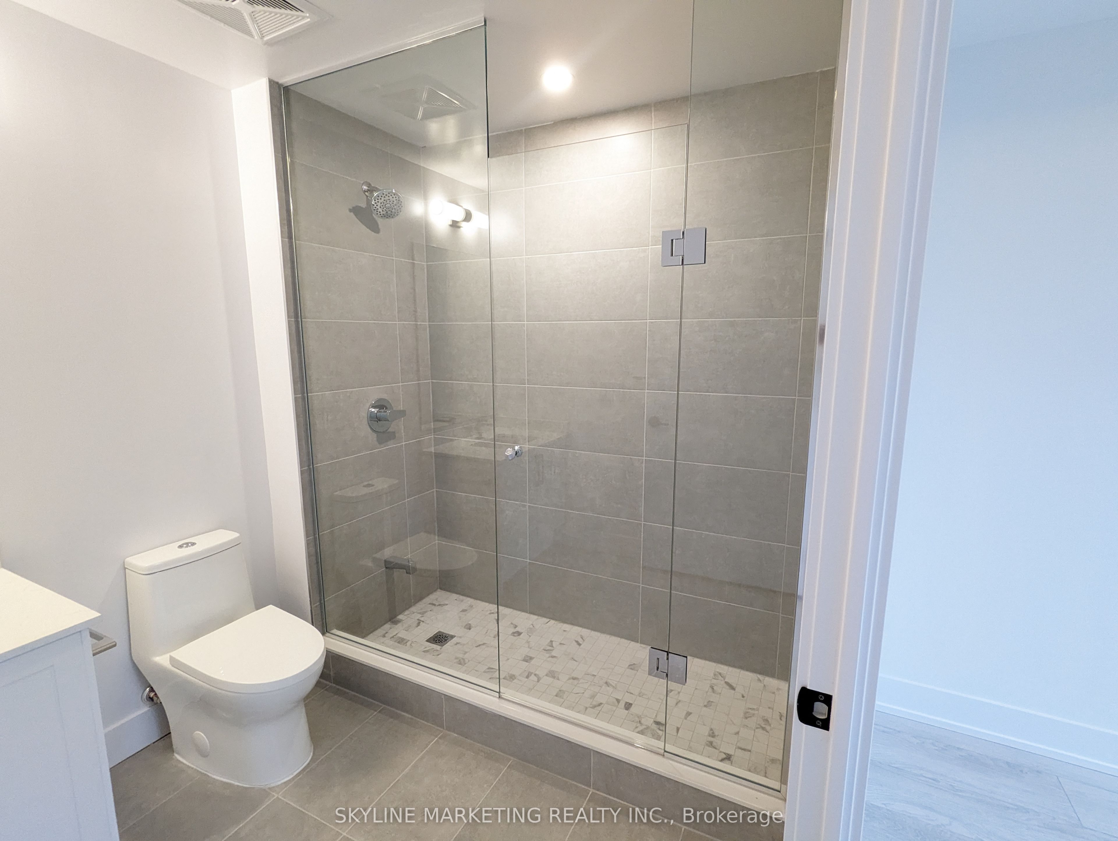 2450 Old Bronte Road 737 Property Photo 17