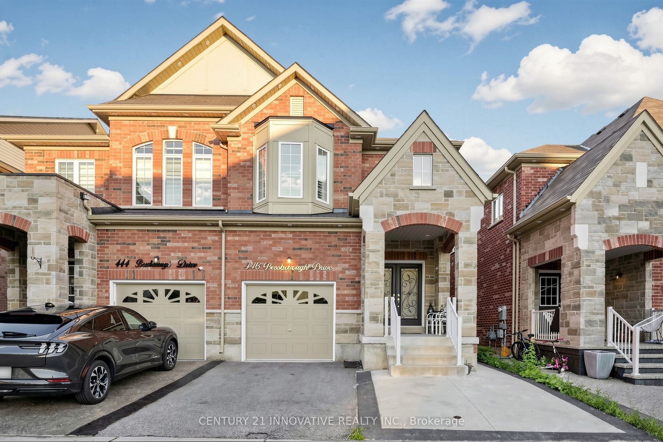 446 Bessborough Drive Property Photo 1