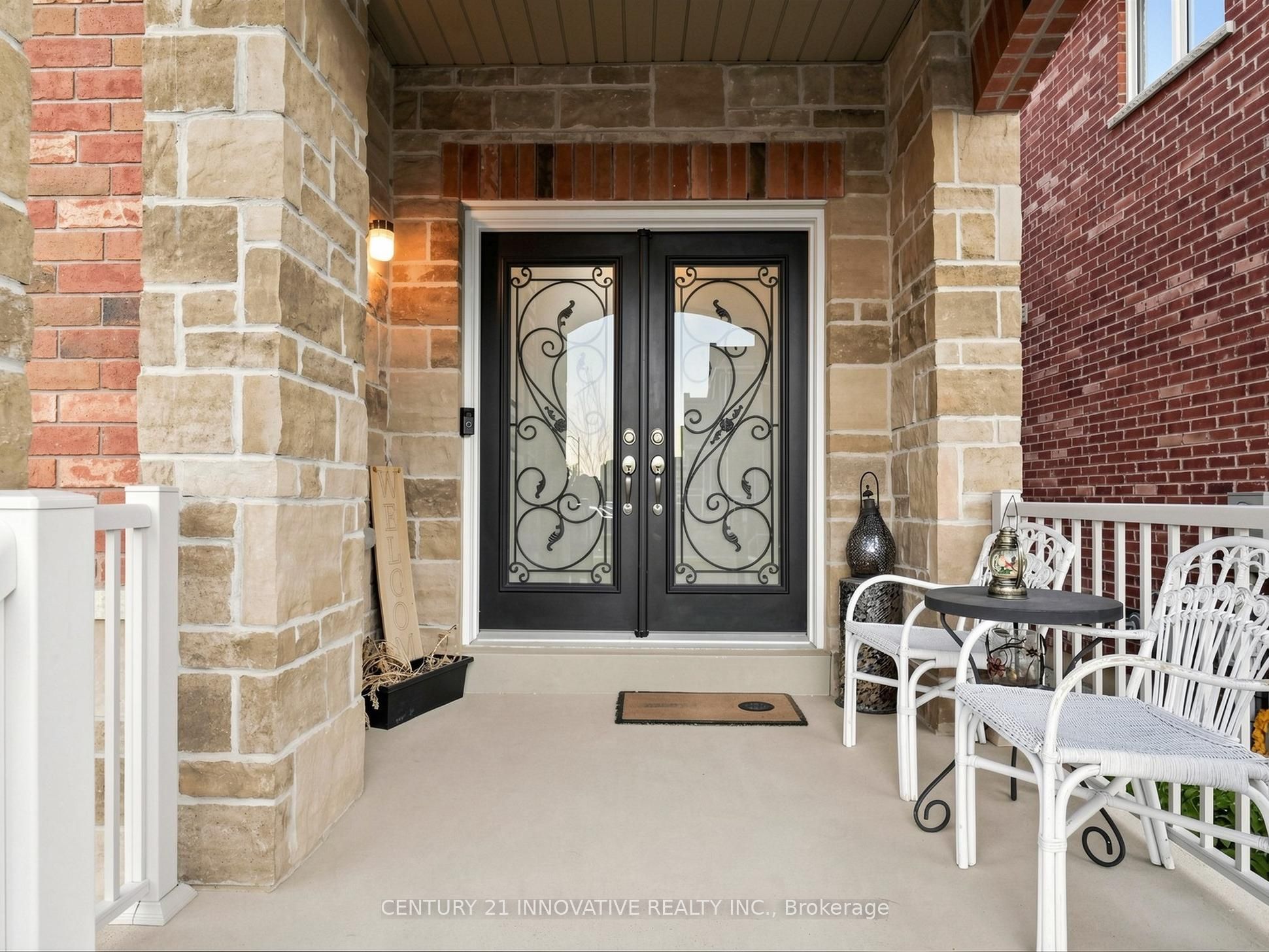 446 Bessborough Drive Property Photo 3