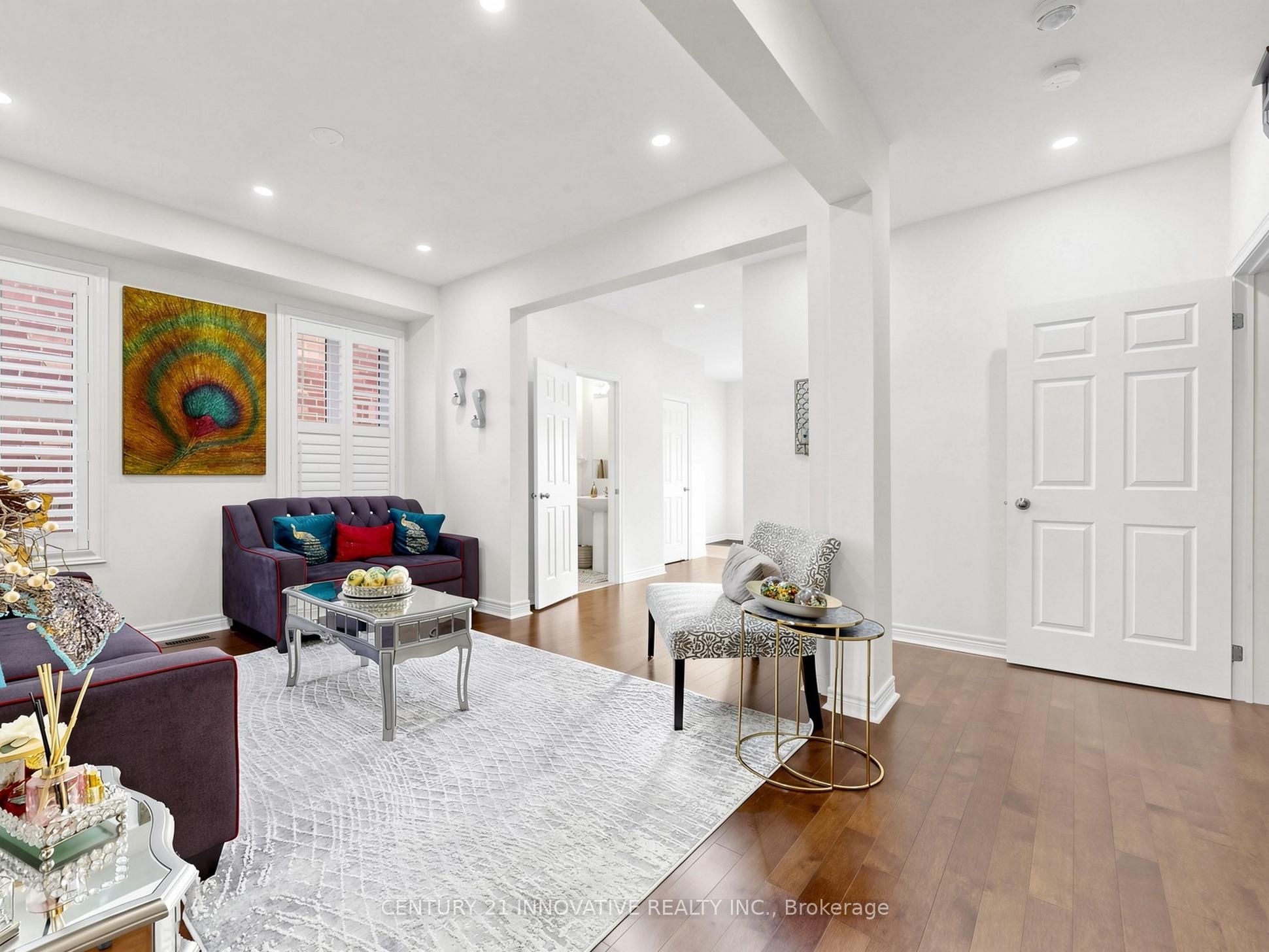 446 Bessborough Drive Property Photo 20