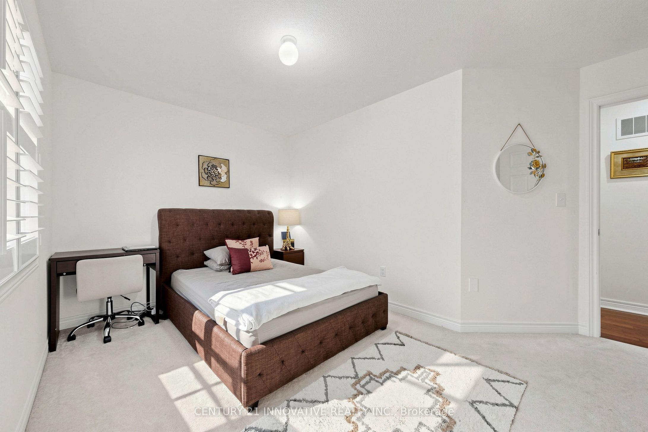 446 Bessborough Drive Property Photo 24