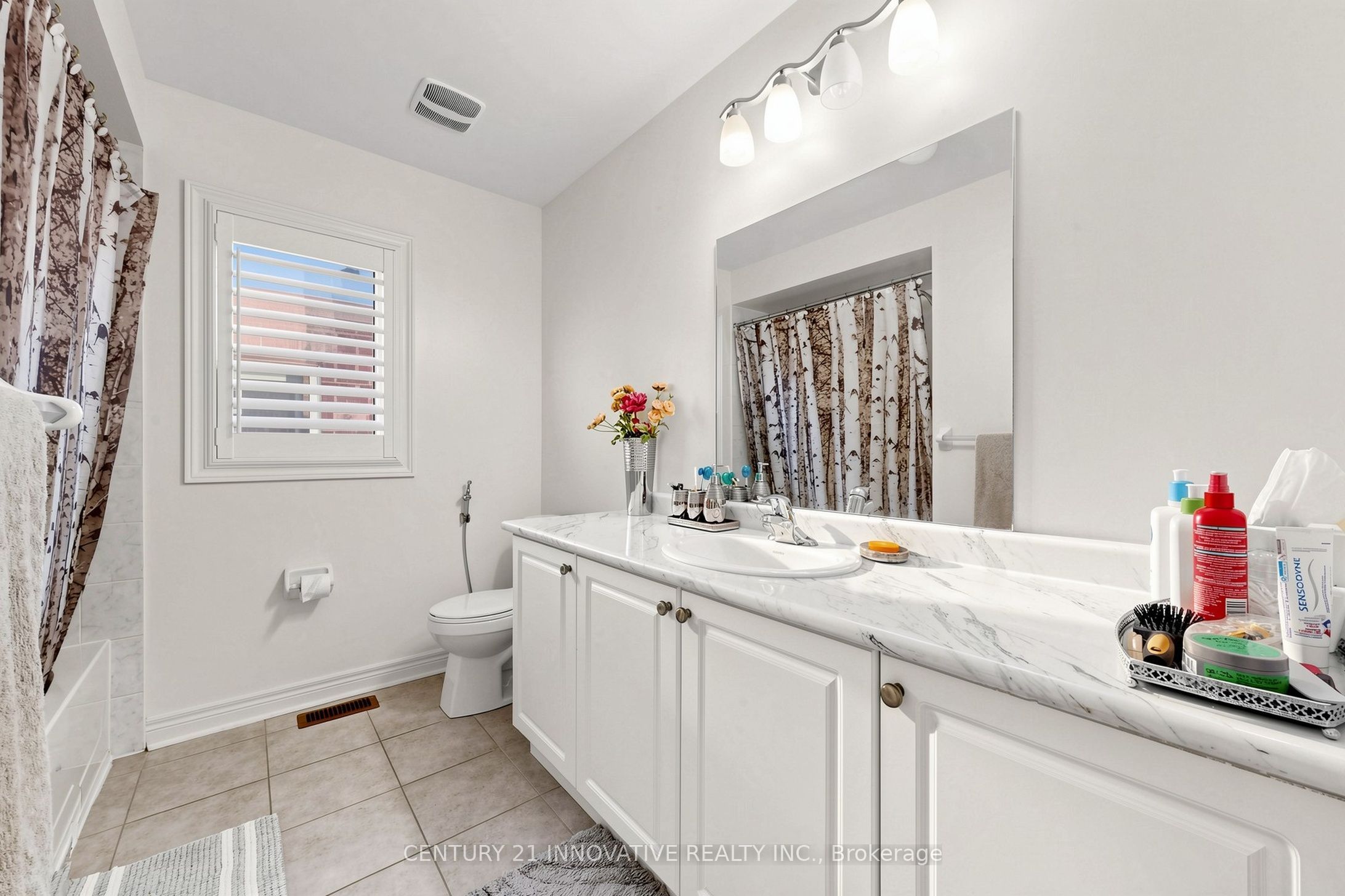 446 Bessborough Drive Property Photo 26