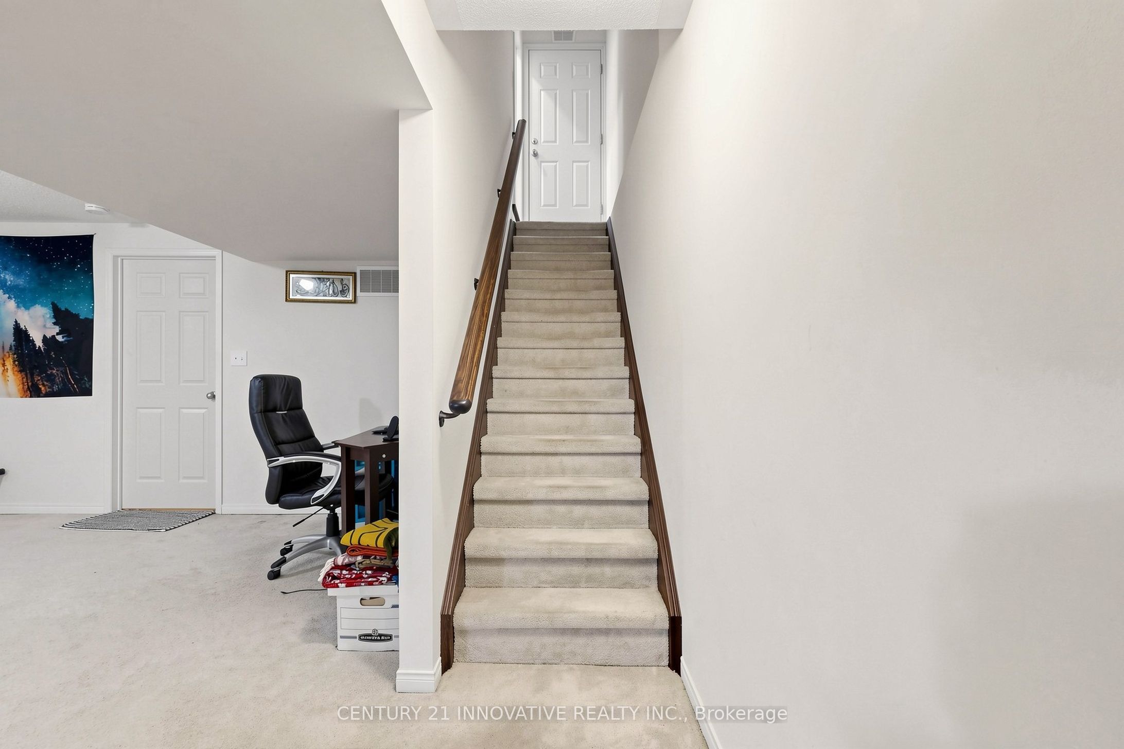 446 Bessborough Drive Property Photo 27
