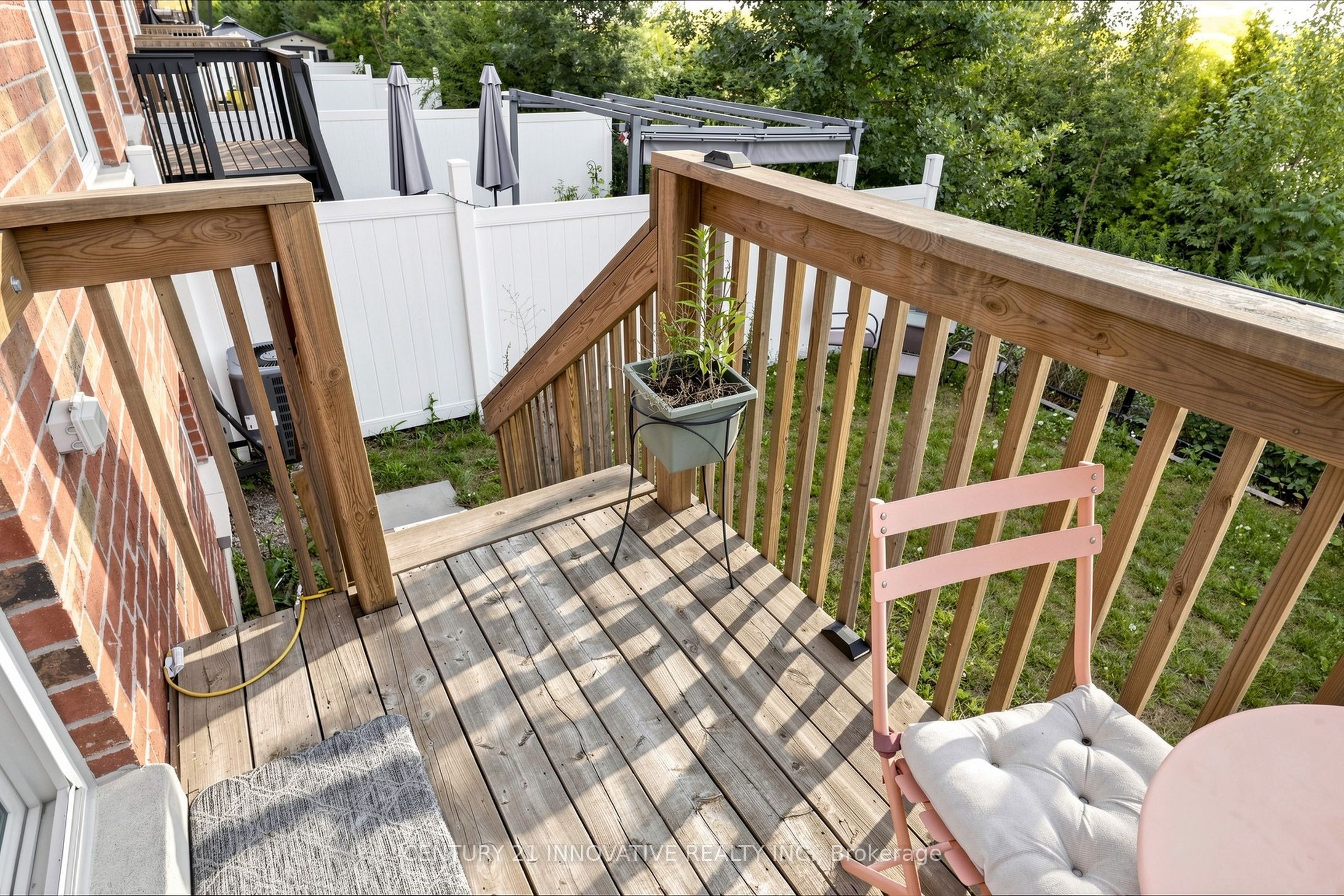 446 Bessborough Drive Property Photo 34