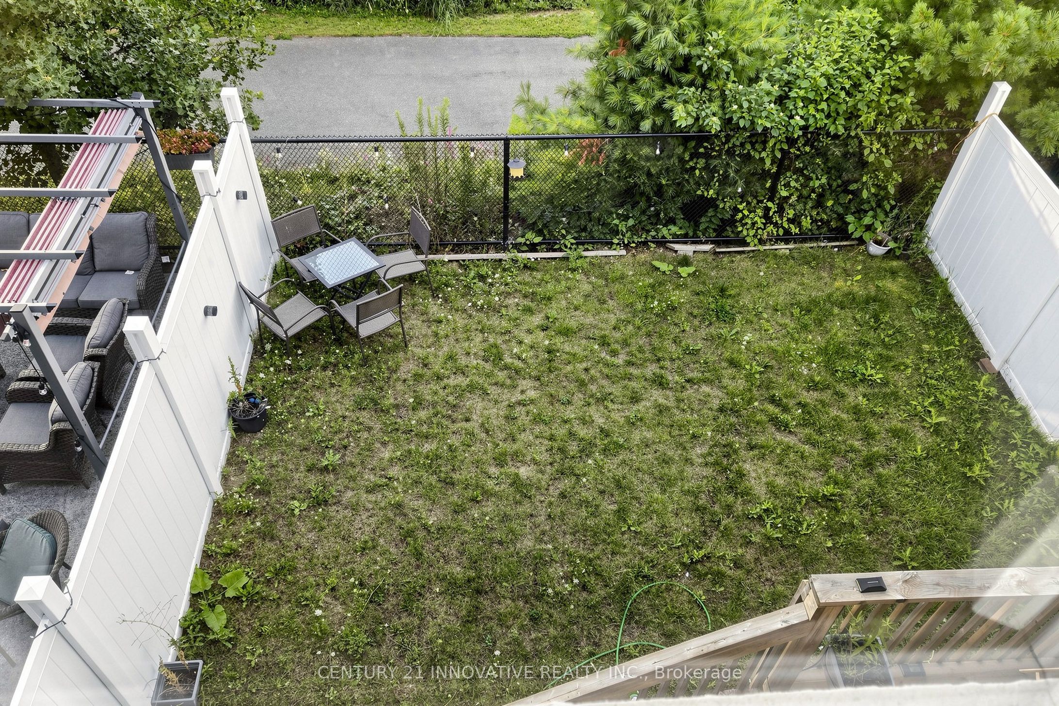 446 Bessborough Drive Property Photo 35