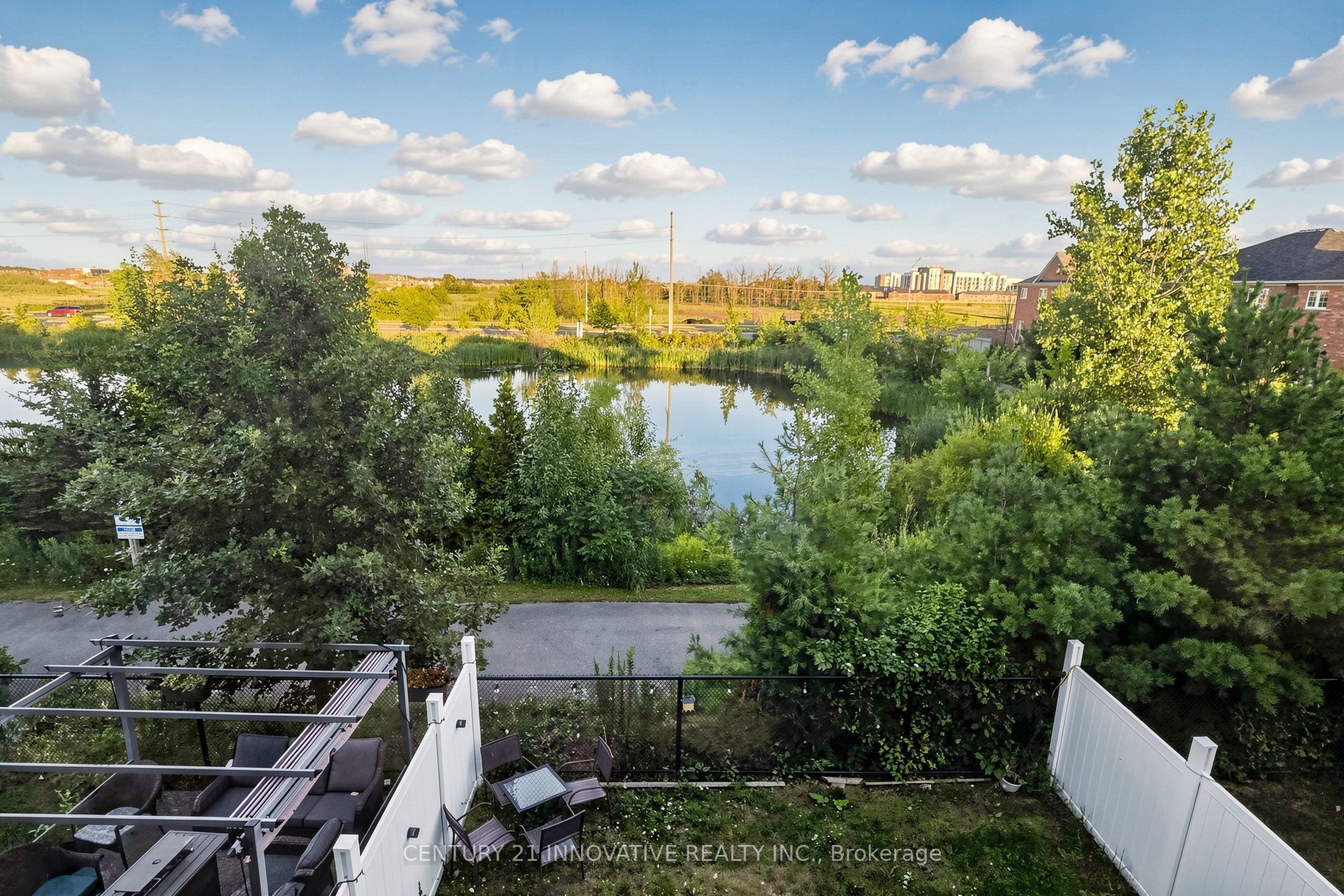 446 Bessborough Drive Property Photo 41