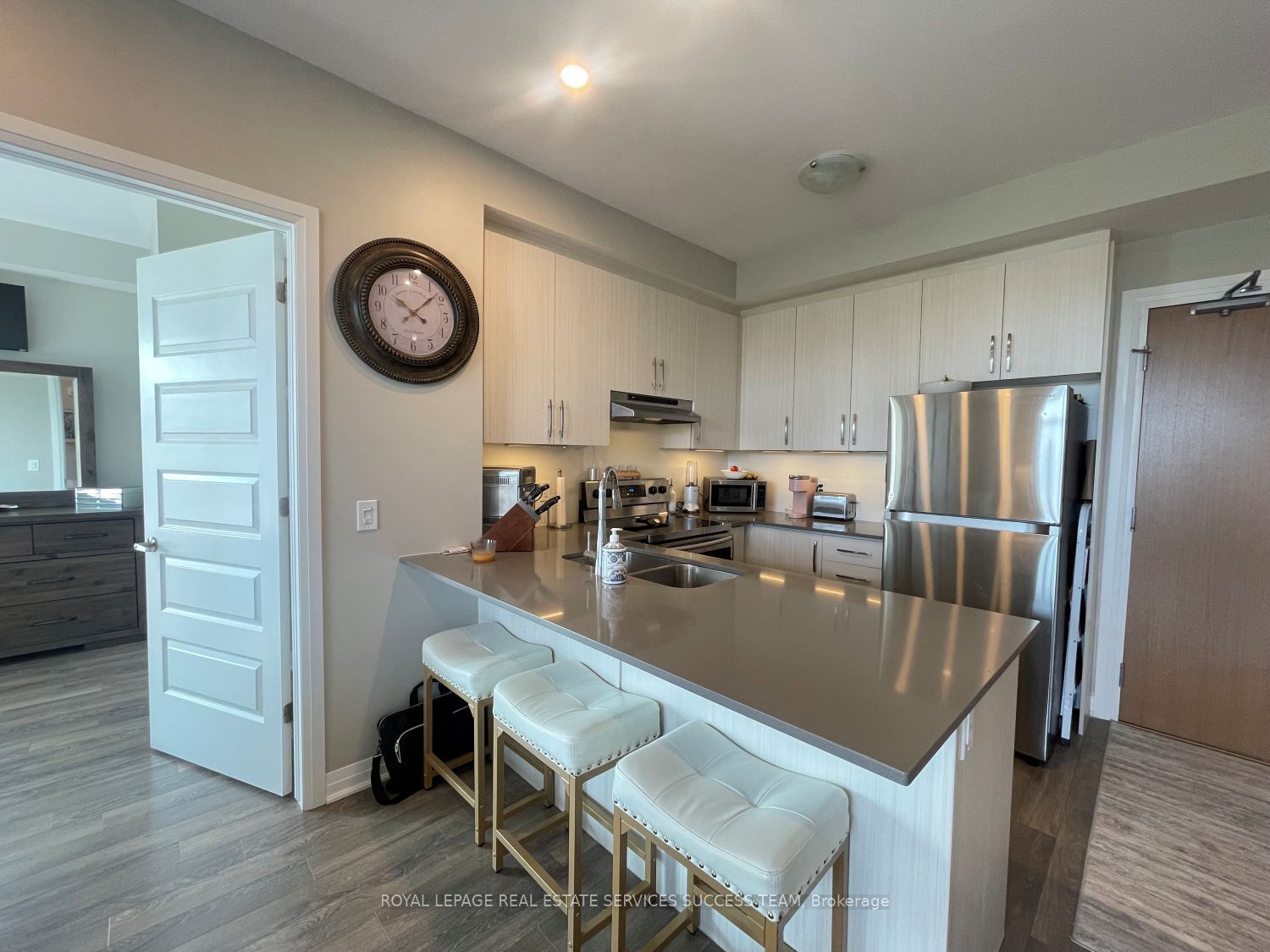 1105 Leger Way 229 Property Photo 3