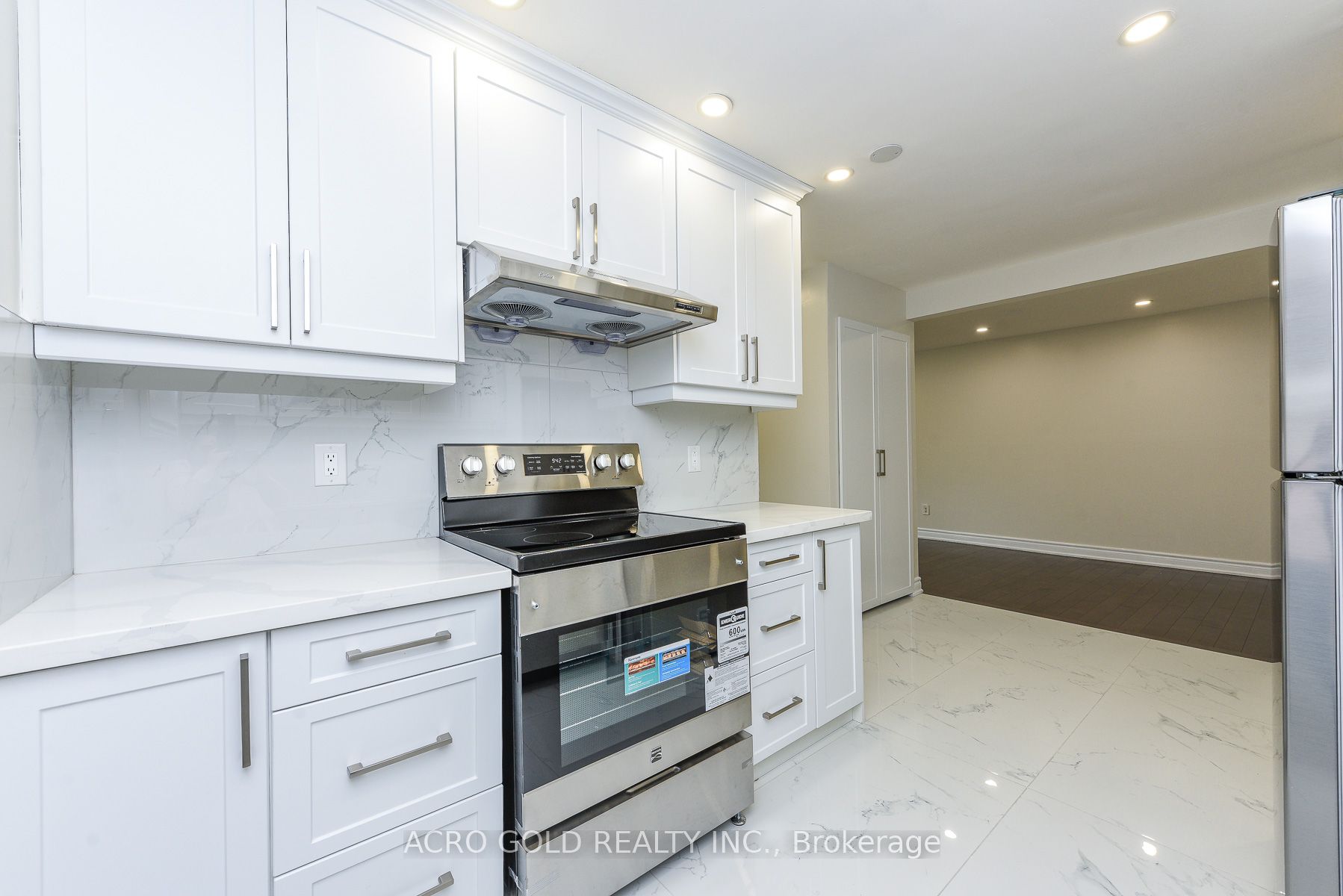96 Archdekin Drive Property Photo 15