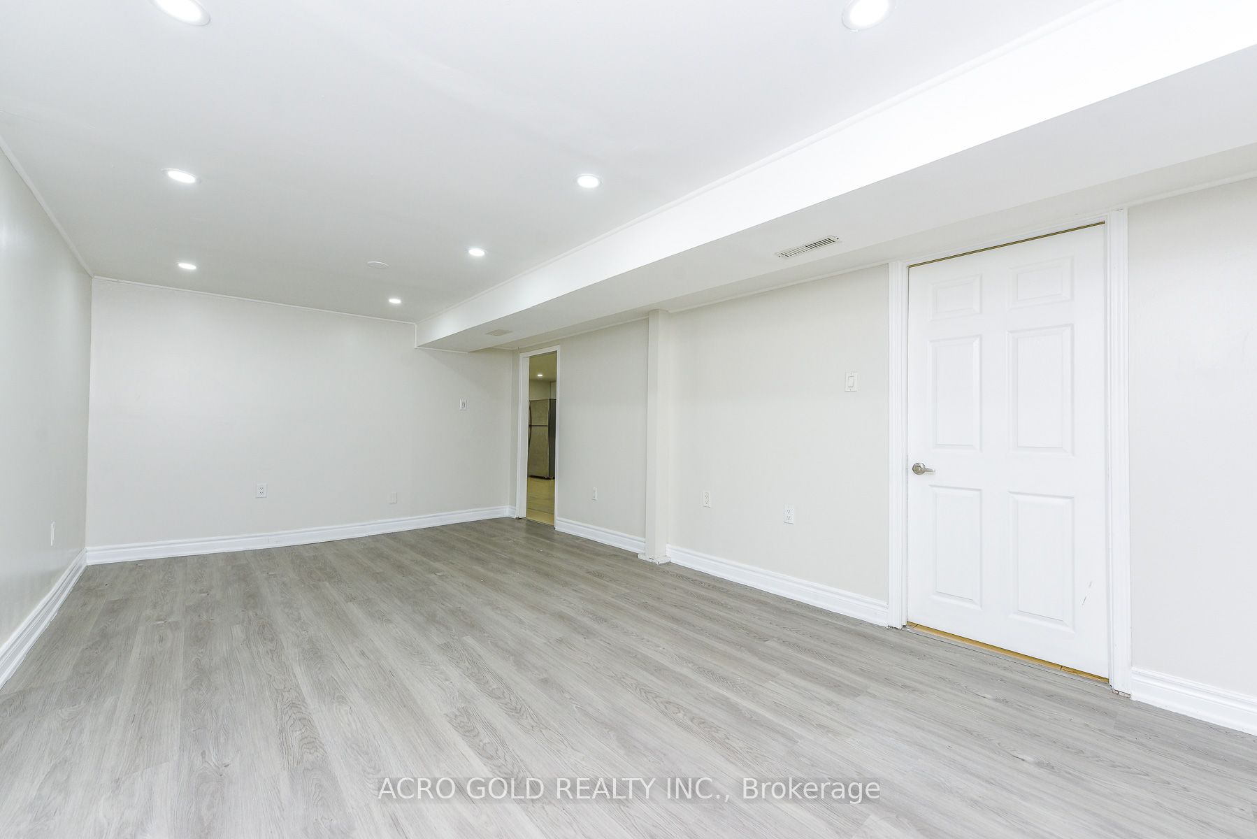 96 Archdekin Drive Property Photo 29