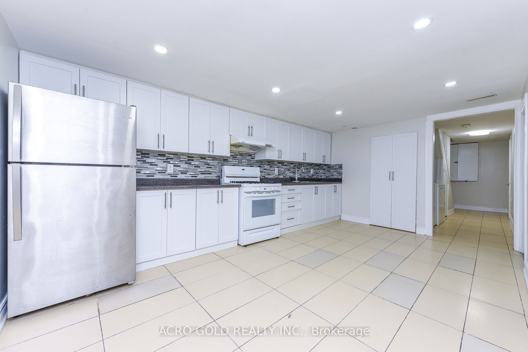 96 Archdekin Drive Property Photo 34