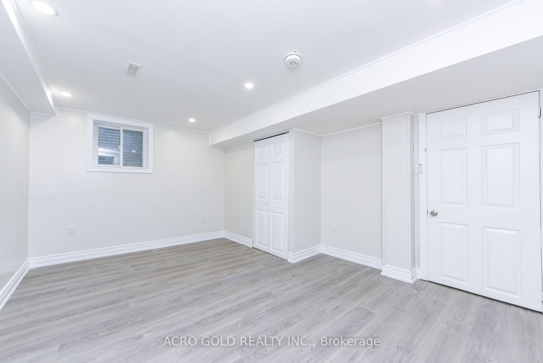 96 Archdekin Drive Property Photo 41