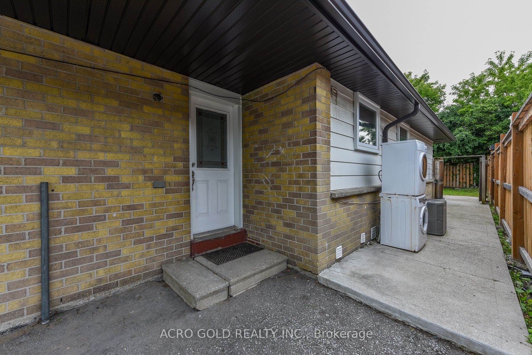 96 Archdekin Drive Property Photo 46