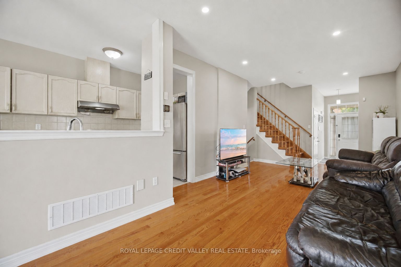 7443 Russian Olive Close Property Photo 10