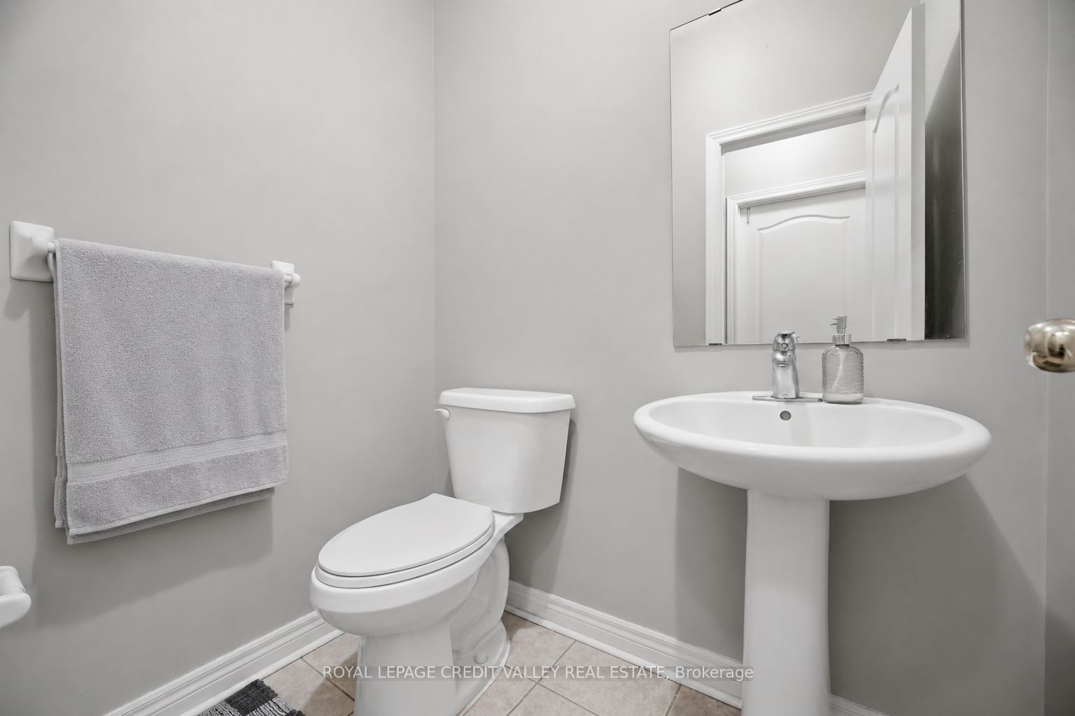 7443 Russian Olive Close Property Photo 19
