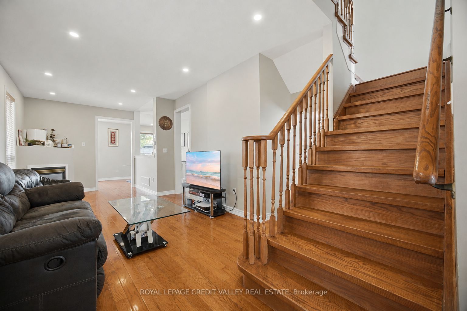 7443 Russian Olive Close Property Photo 20