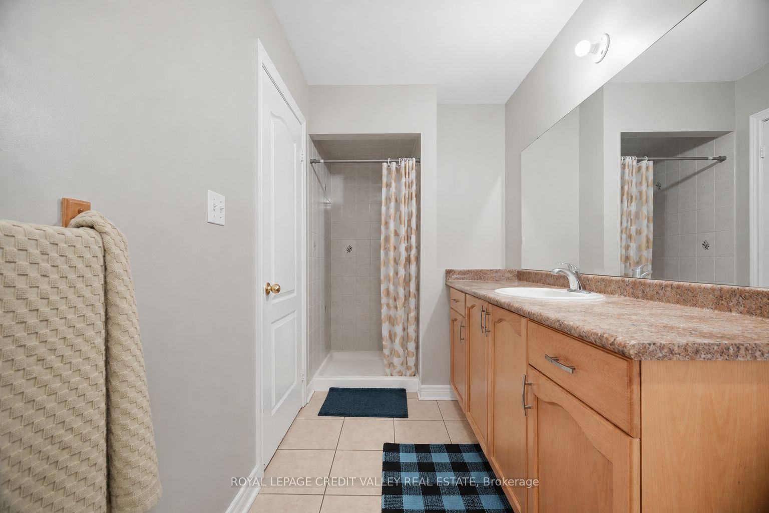 7443 Russian Olive Close Property Photo 27