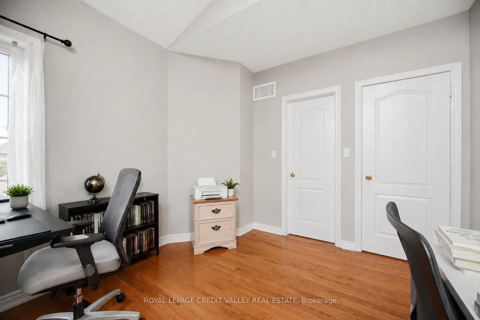 7443 Russian Olive Close Property Photo 33