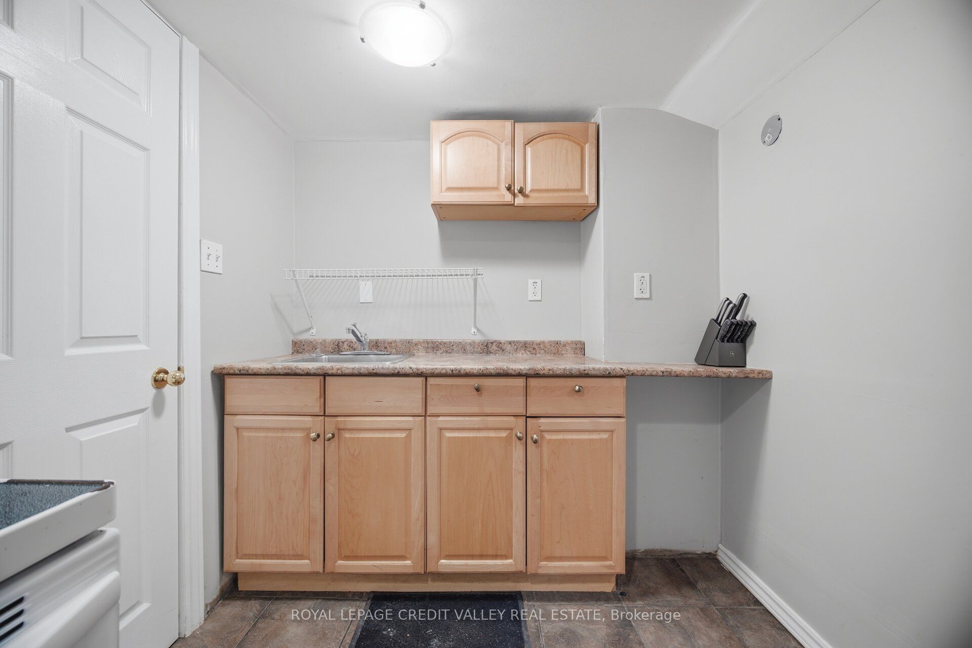 7443 Russian Olive Close Property Photo 37