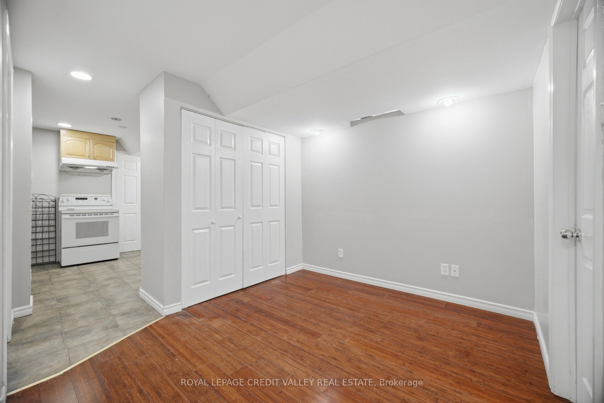 7443 Russian Olive Close Property Photo 38