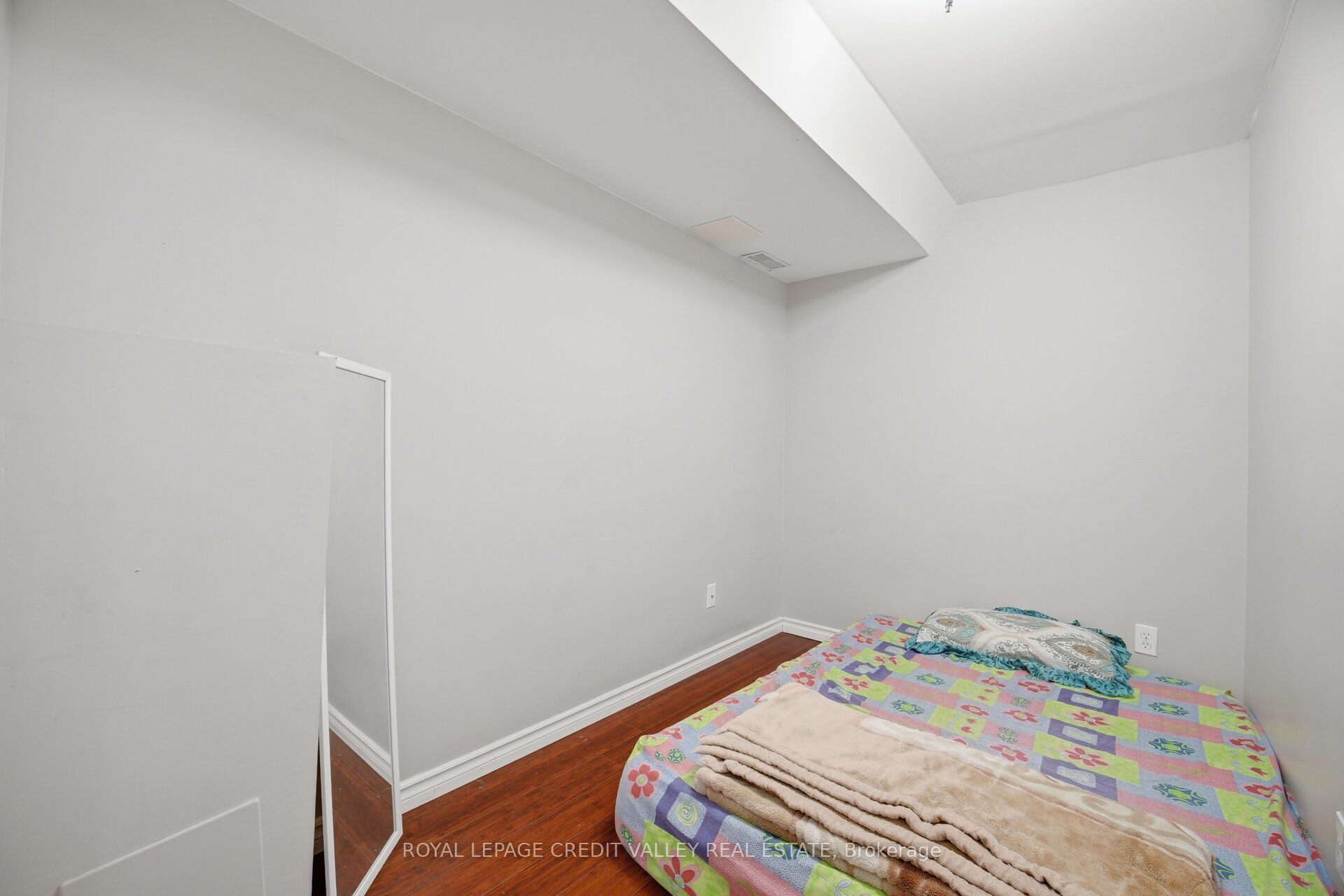 7443 Russian Olive Close Property Photo 44
