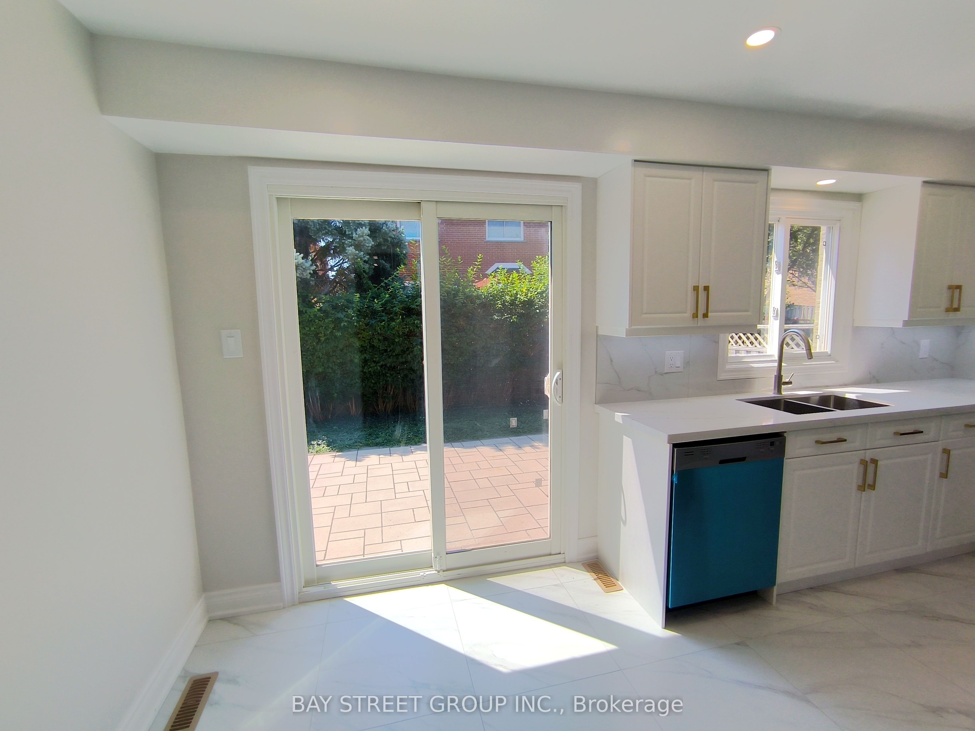 3282 Dragon Drive Property Photo 10