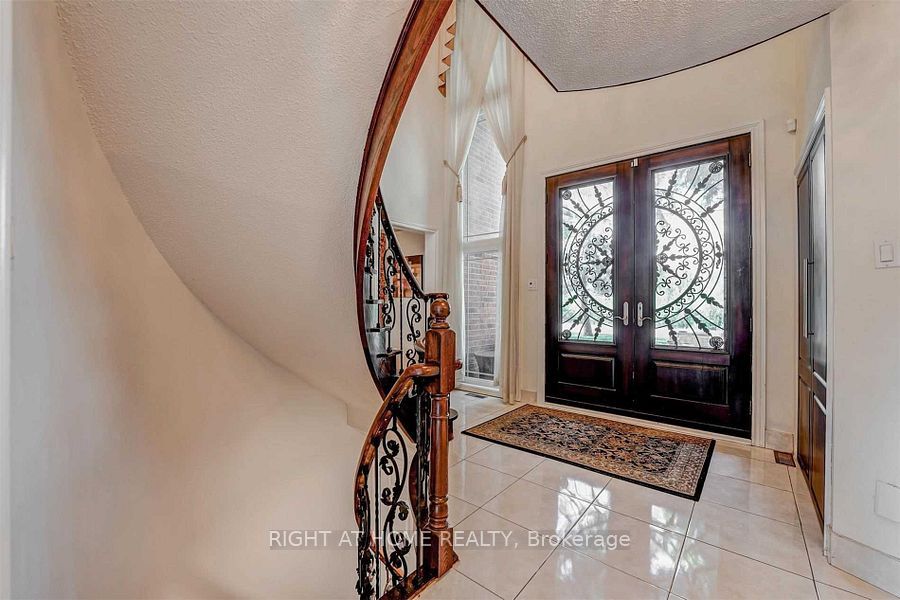 4326 Bridlepath Trail Property Photo 5