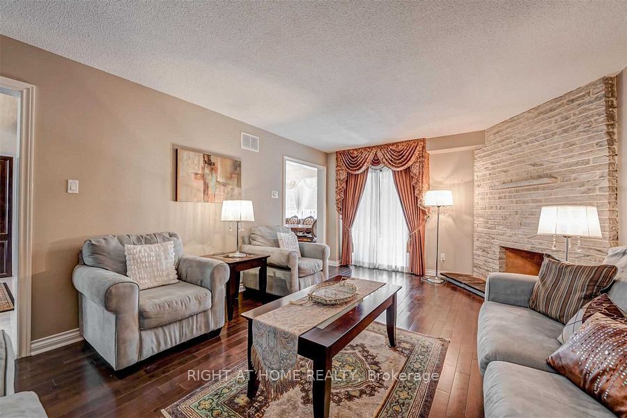 4326 Bridlepath Trail Property Photo 14