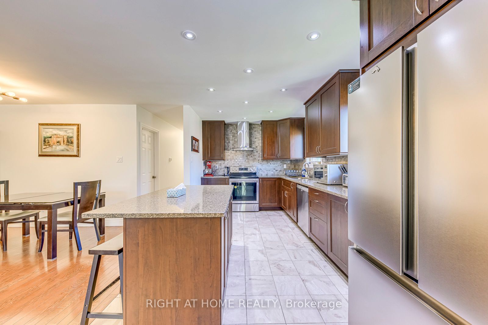 4004 Midhurst Lane Main Property Photo 1
