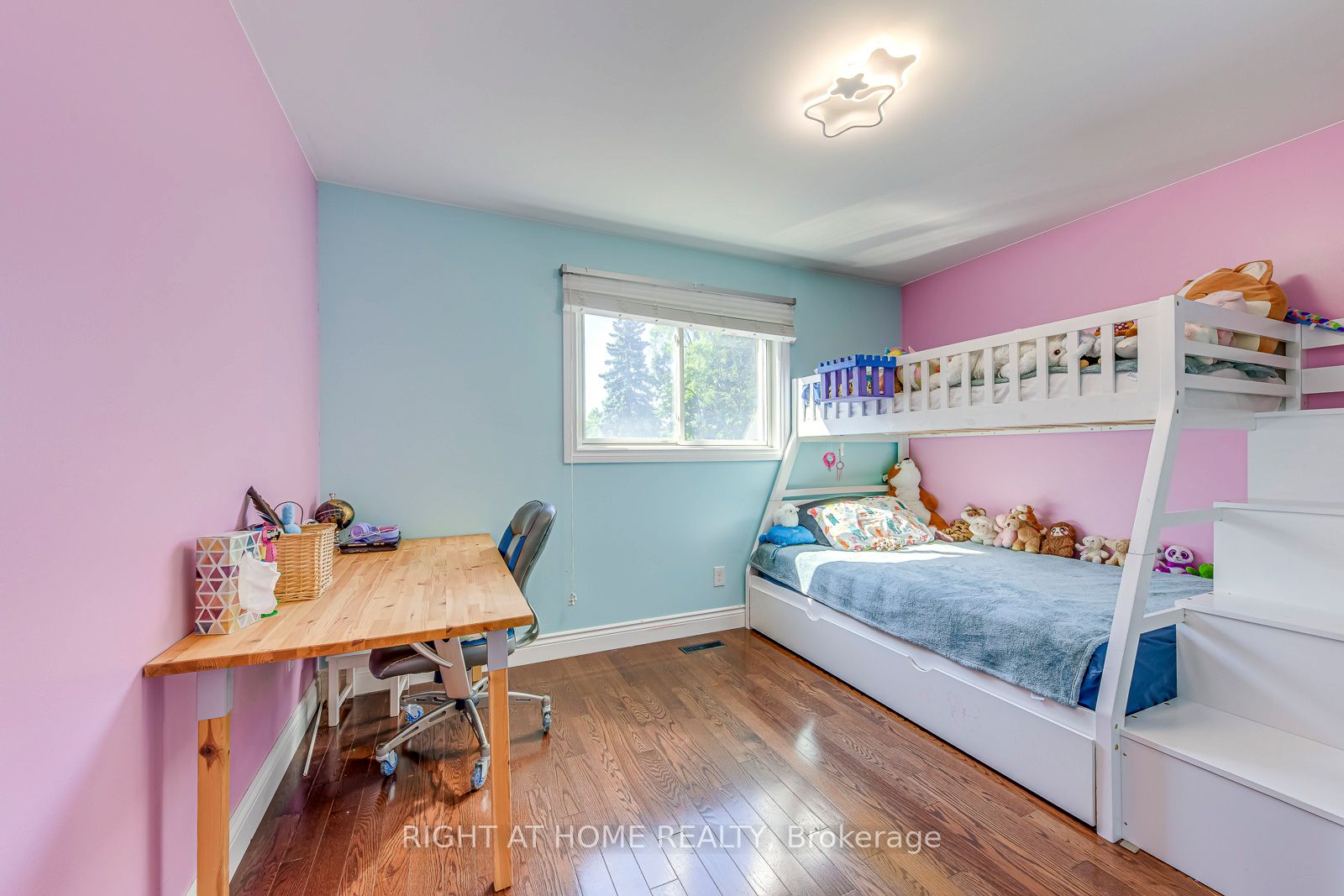 4004 Midhurst Lane Main Property Photo 18