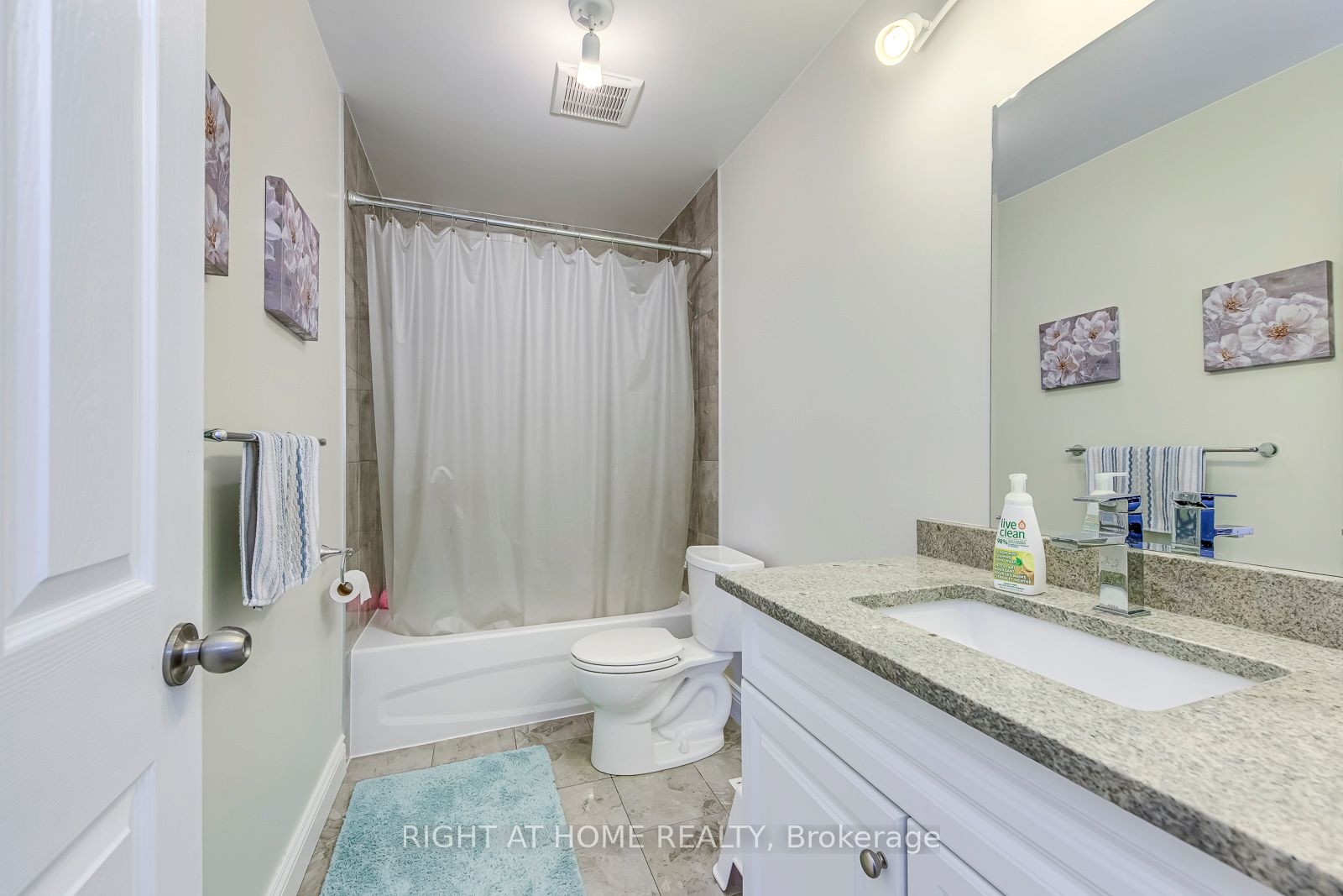 4004 Midhurst Lane Main Property Photo 22