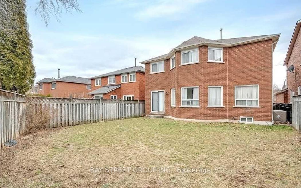 3177 Colonial Drive Upper2 Property Photo 2