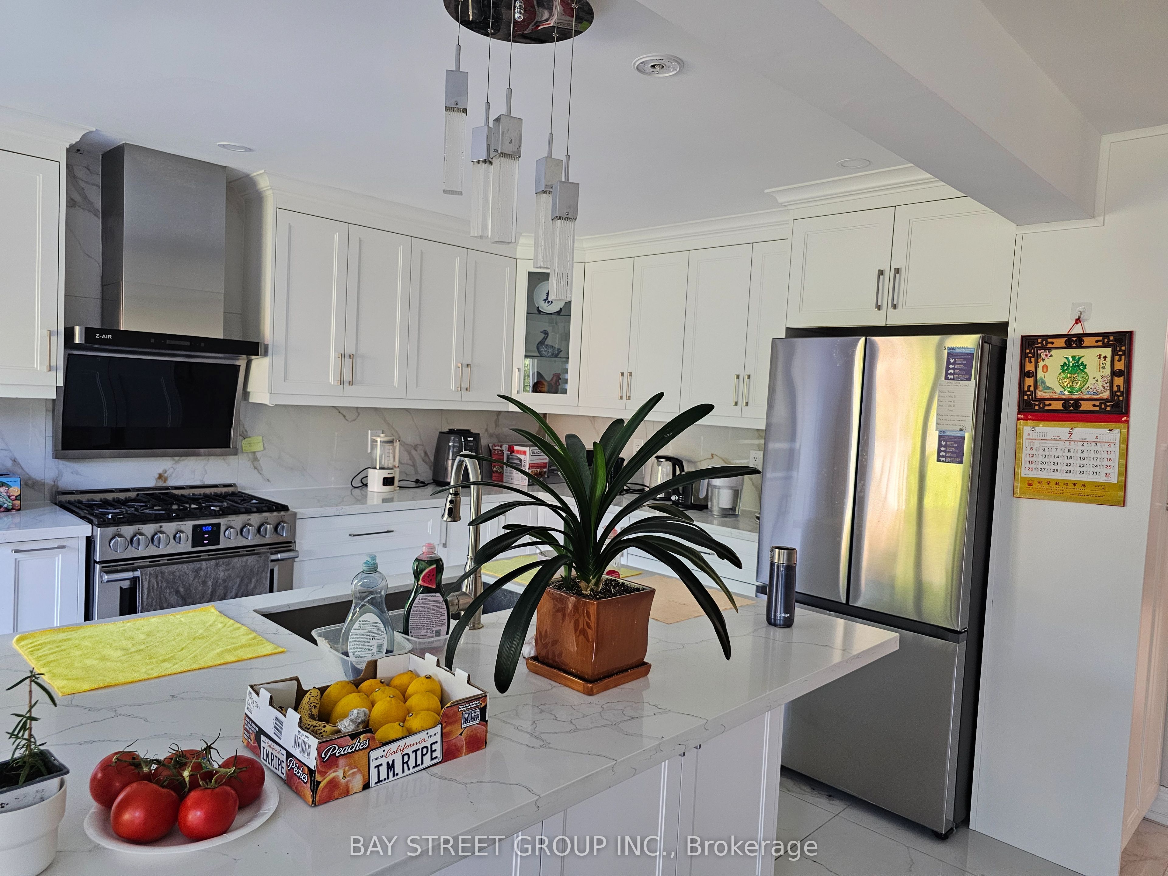 3177 Colonial Drive Upper2 Property Photo 9