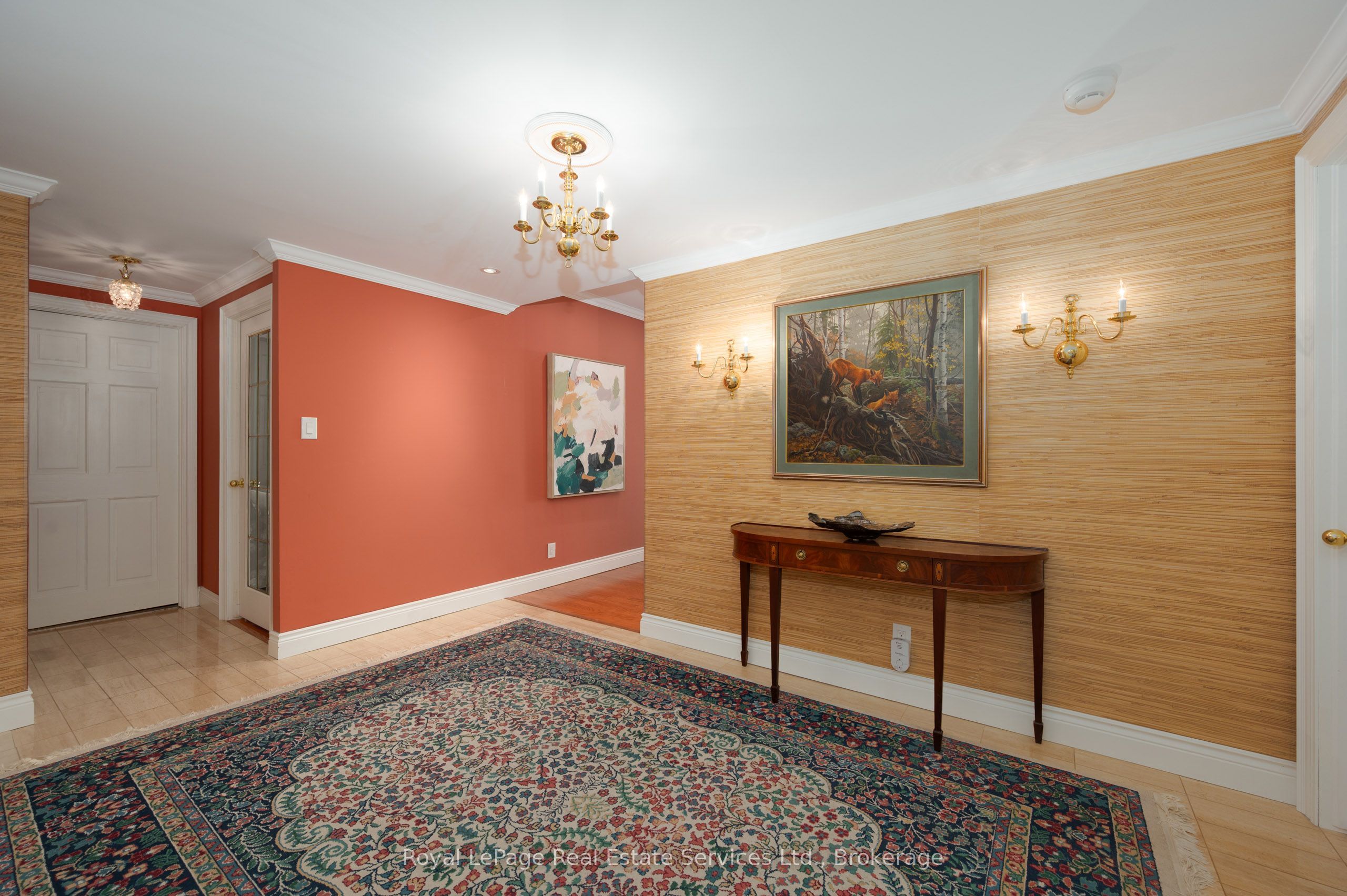 100 Lakeshore Road E 1105 Property Photo 4