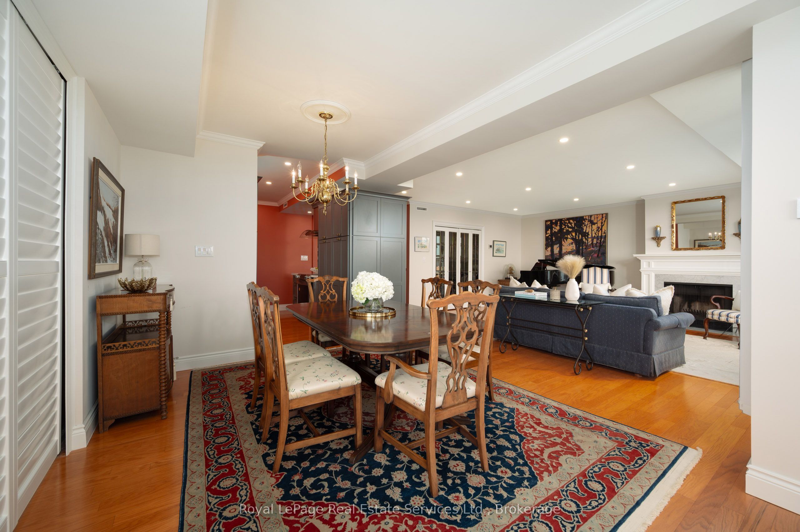 100 Lakeshore Road E 1105 Property Photo 11