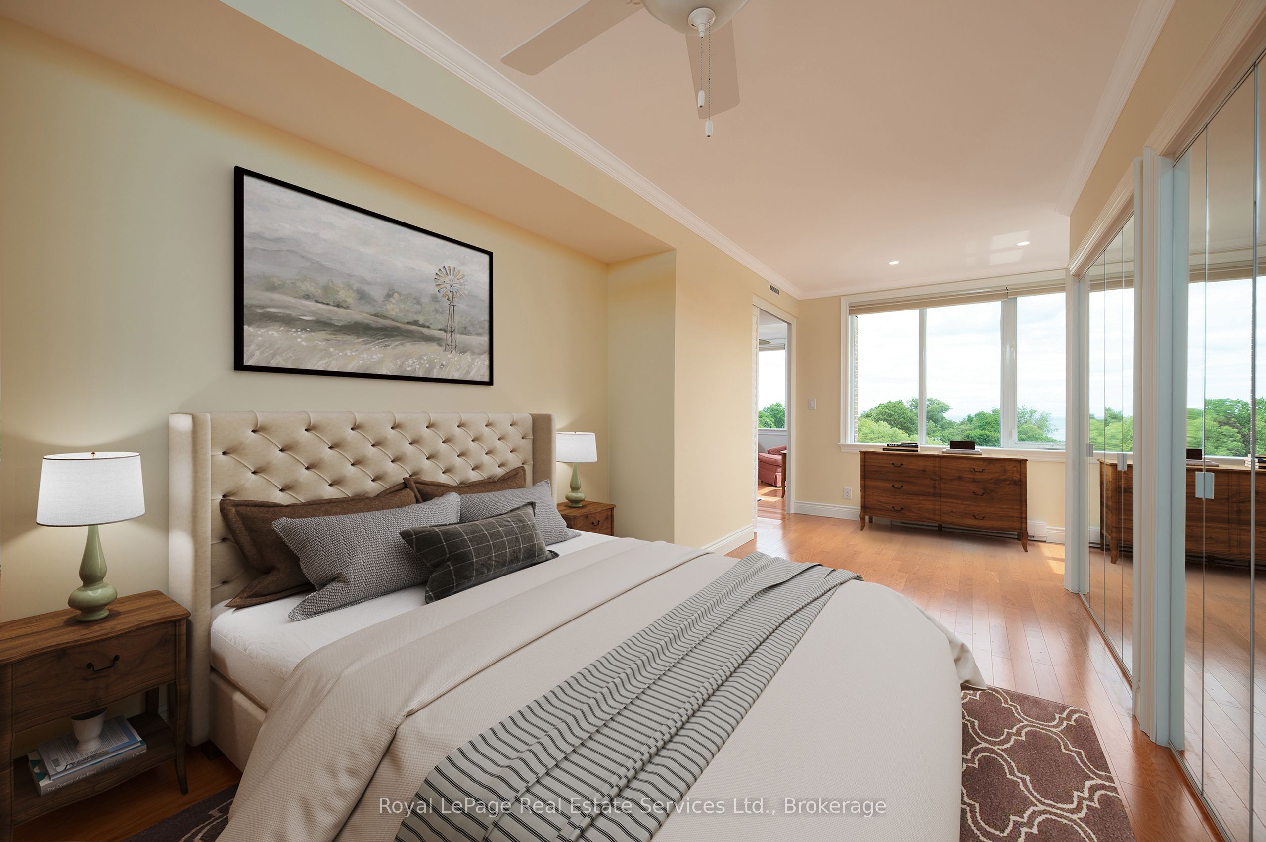 100 Lakeshore Road E 1105 Property Photo 18