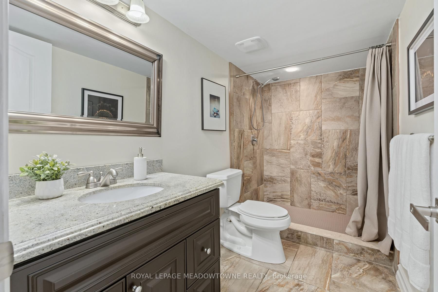 38 Chester Crescent Property Photo 40