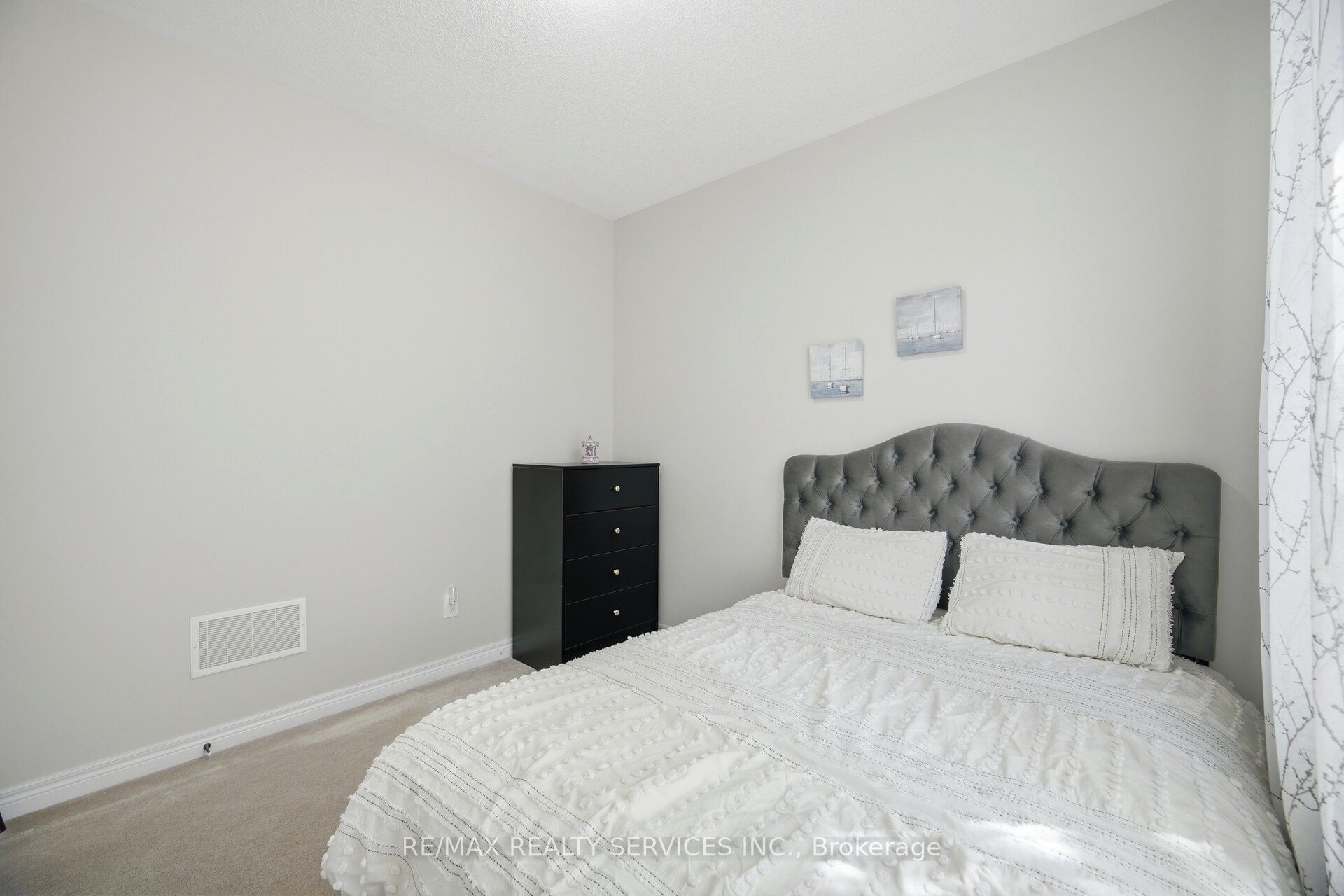 52 Atchison Drive Property Photo 28